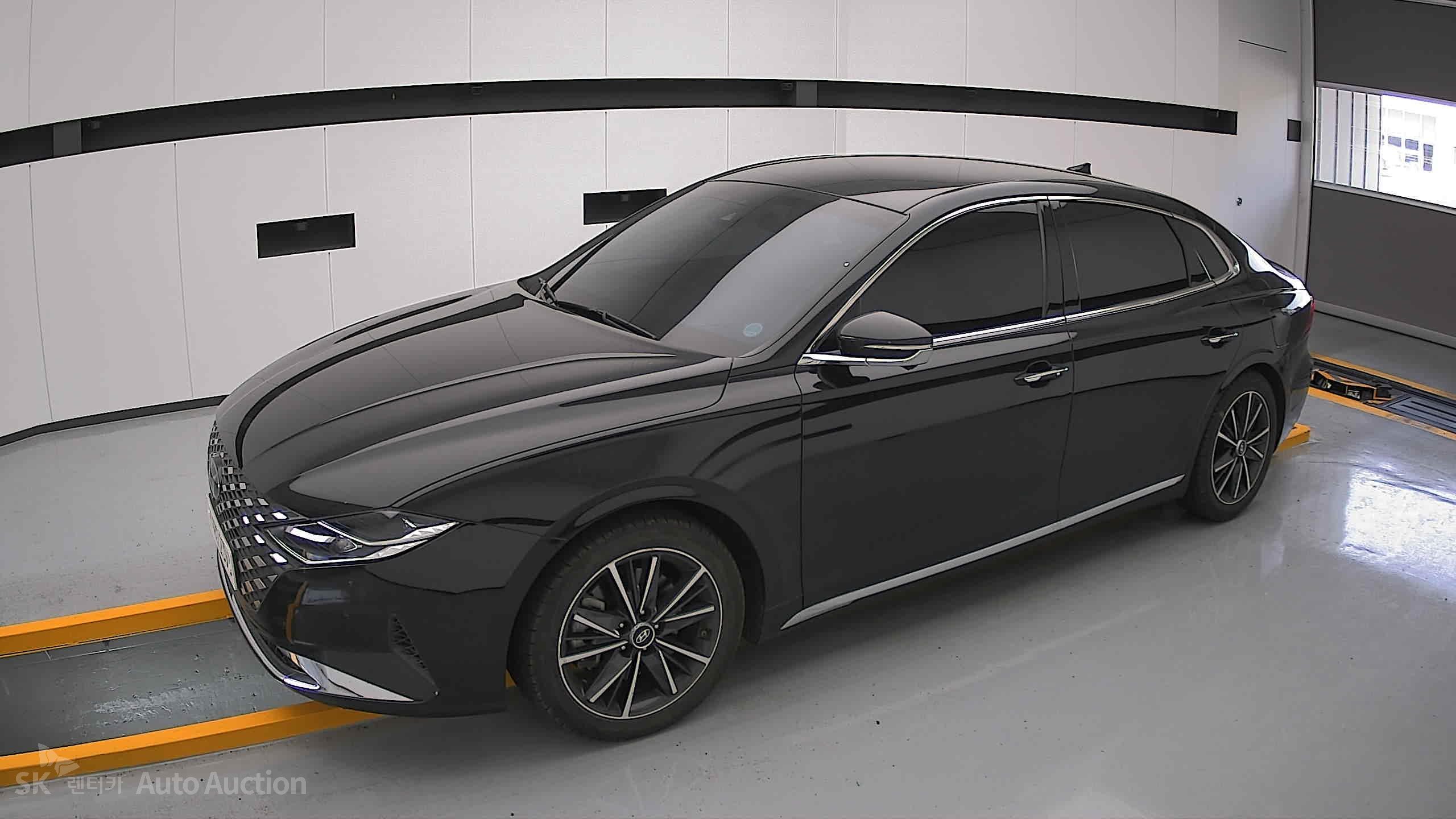 2021 - hyundai grandeur