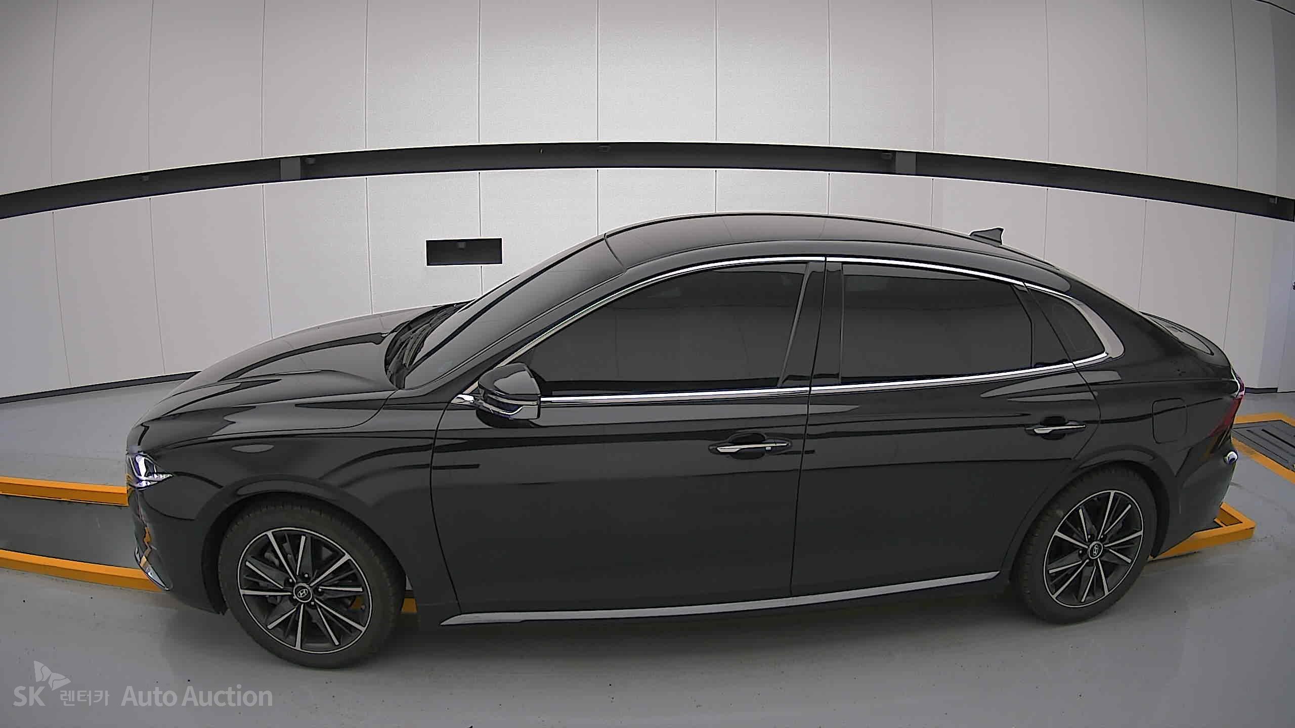 2021 - hyundai grandeur
