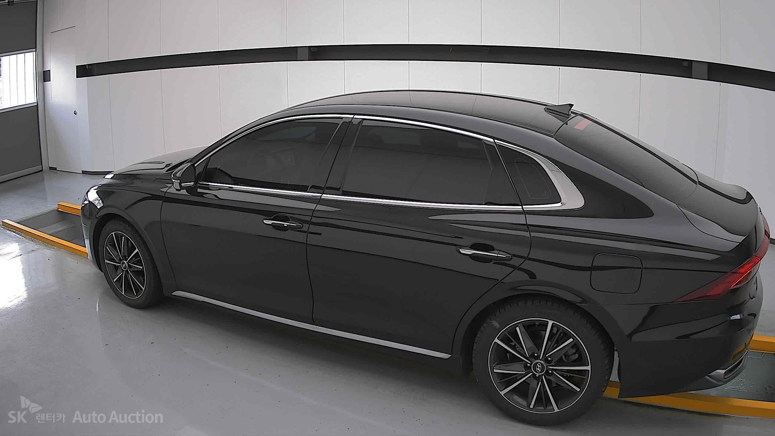 2021 - hyundai grandeur