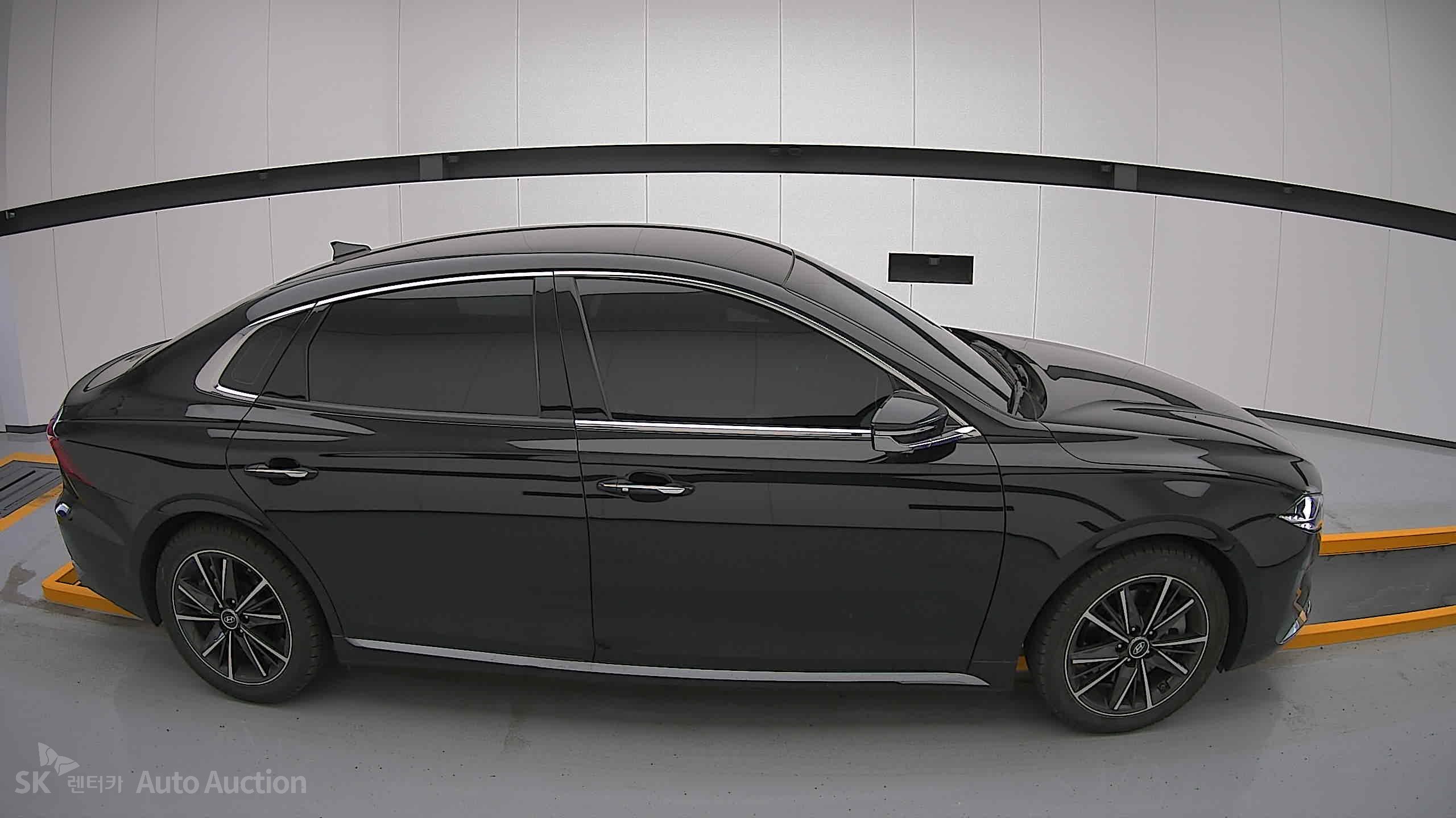 2021 - hyundai grandeur