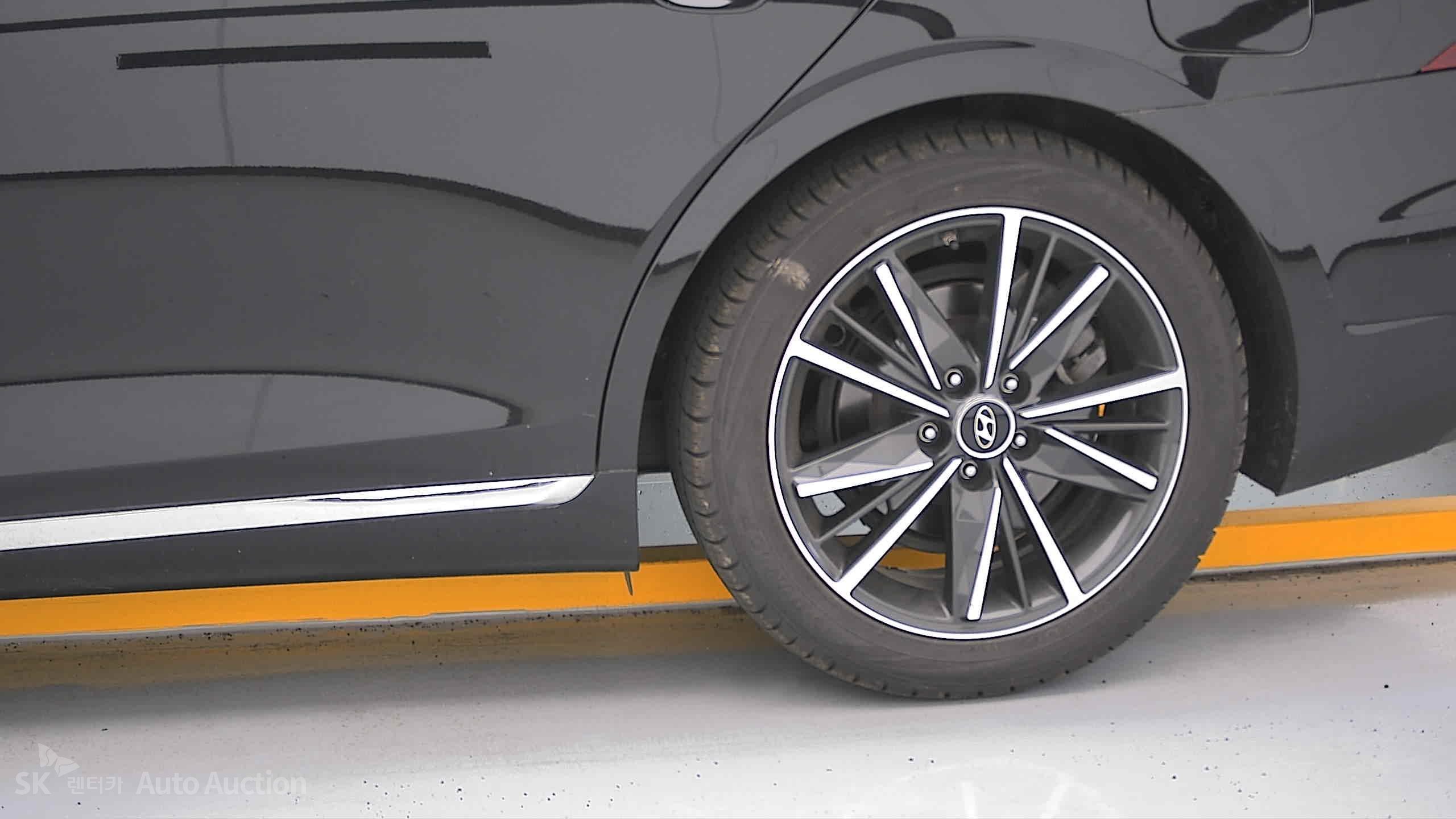 2021 - hyundai grandeur