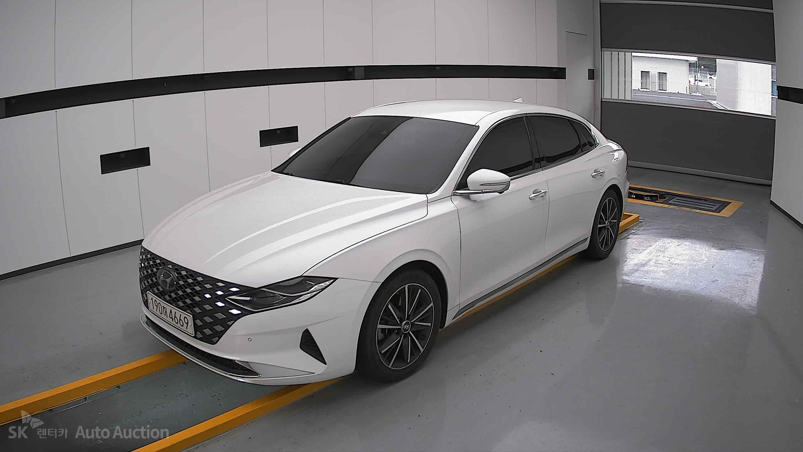 2022 - hyundai grandeur