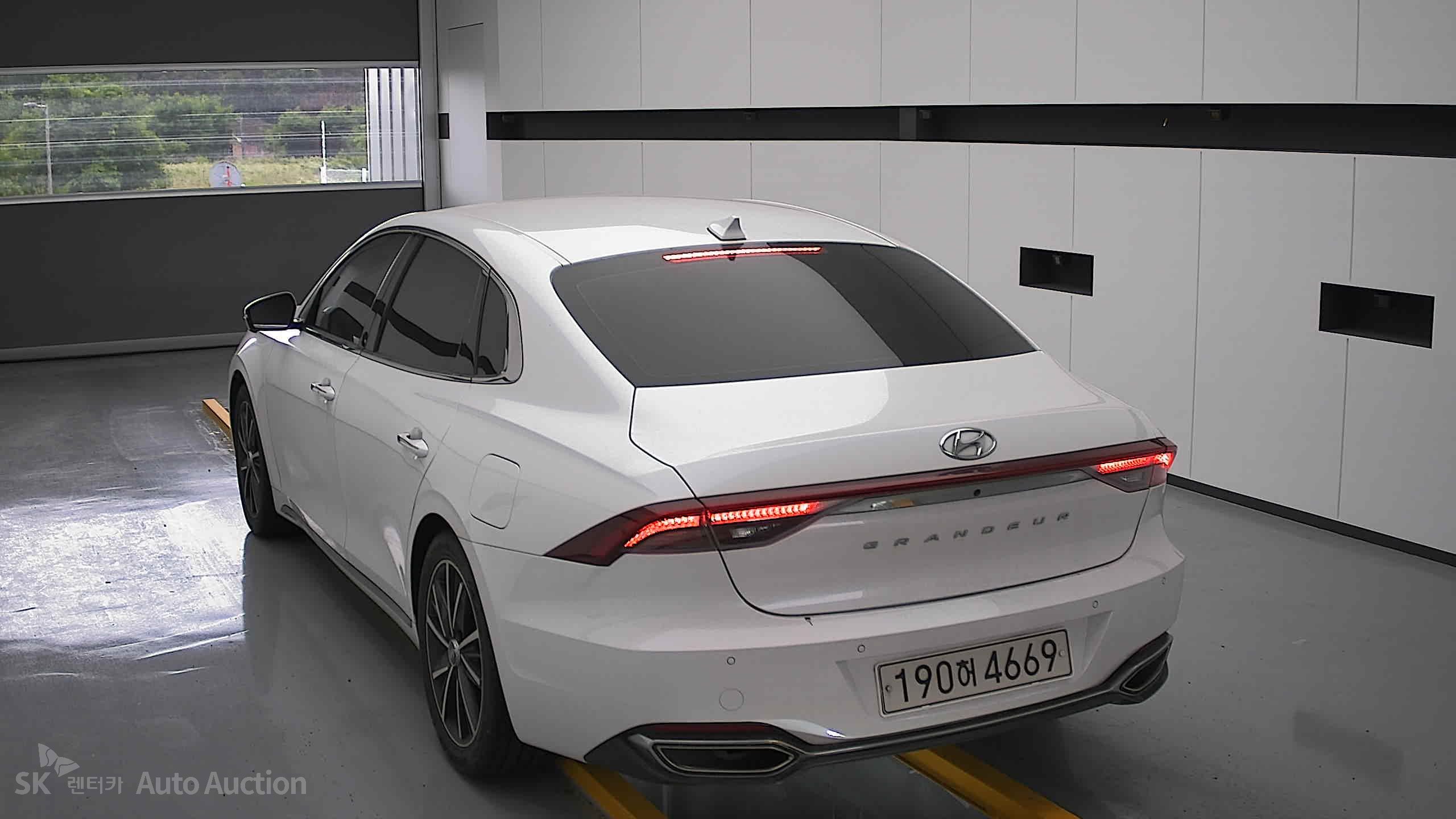 2022 - hyundai grandeur