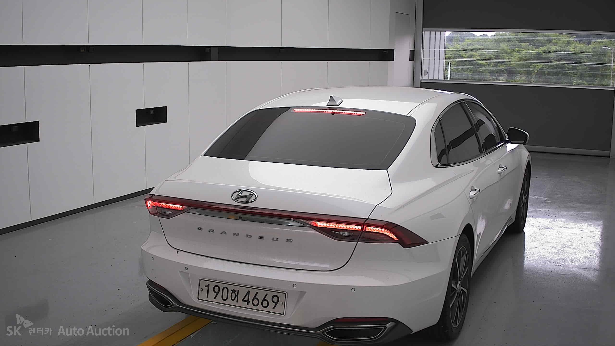 2022 - hyundai grandeur