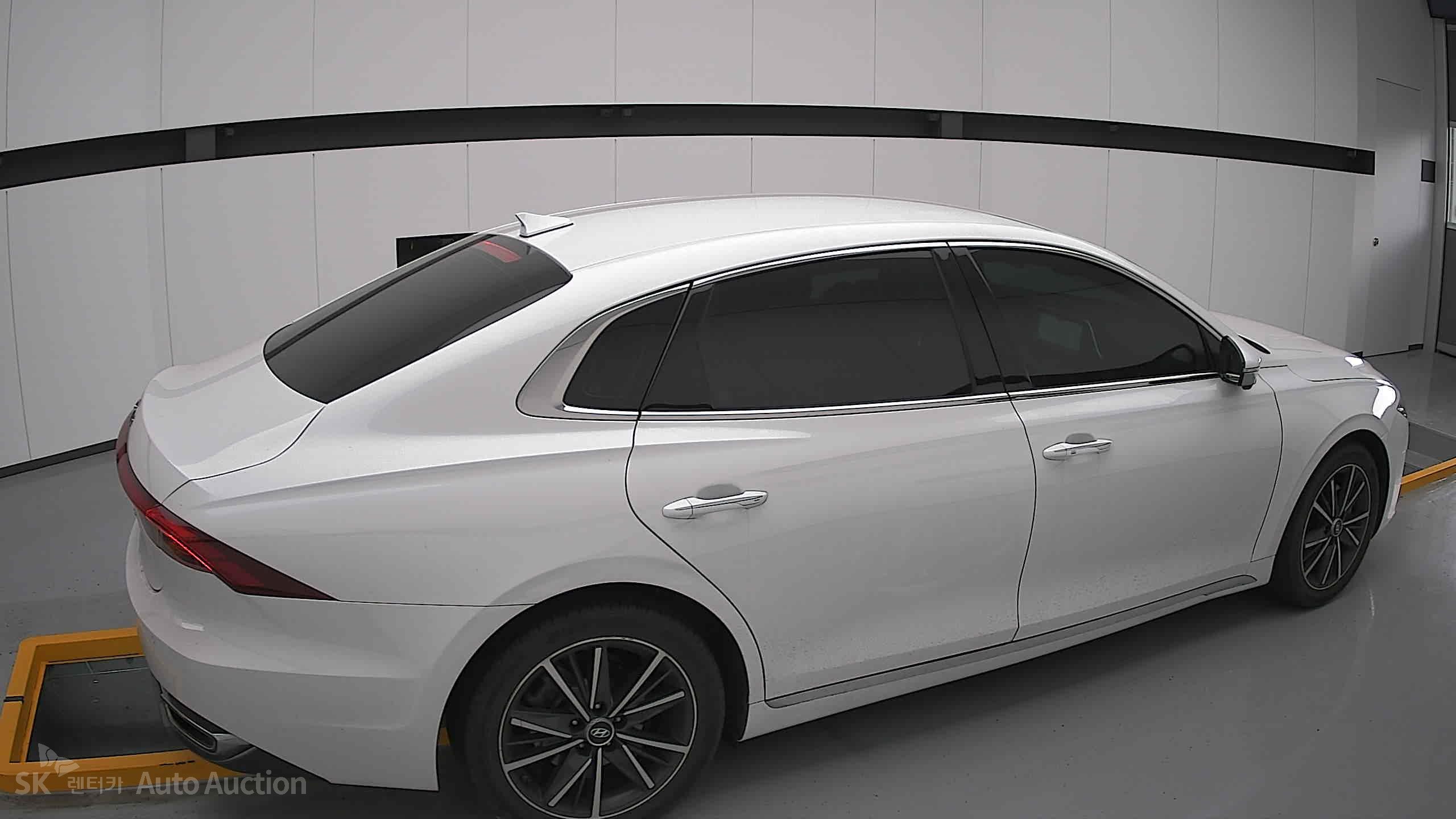 2022 - hyundai grandeur