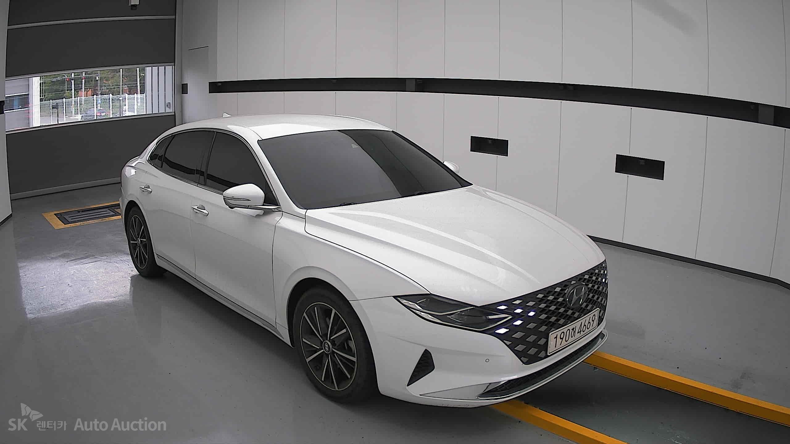 2022 - hyundai grandeur