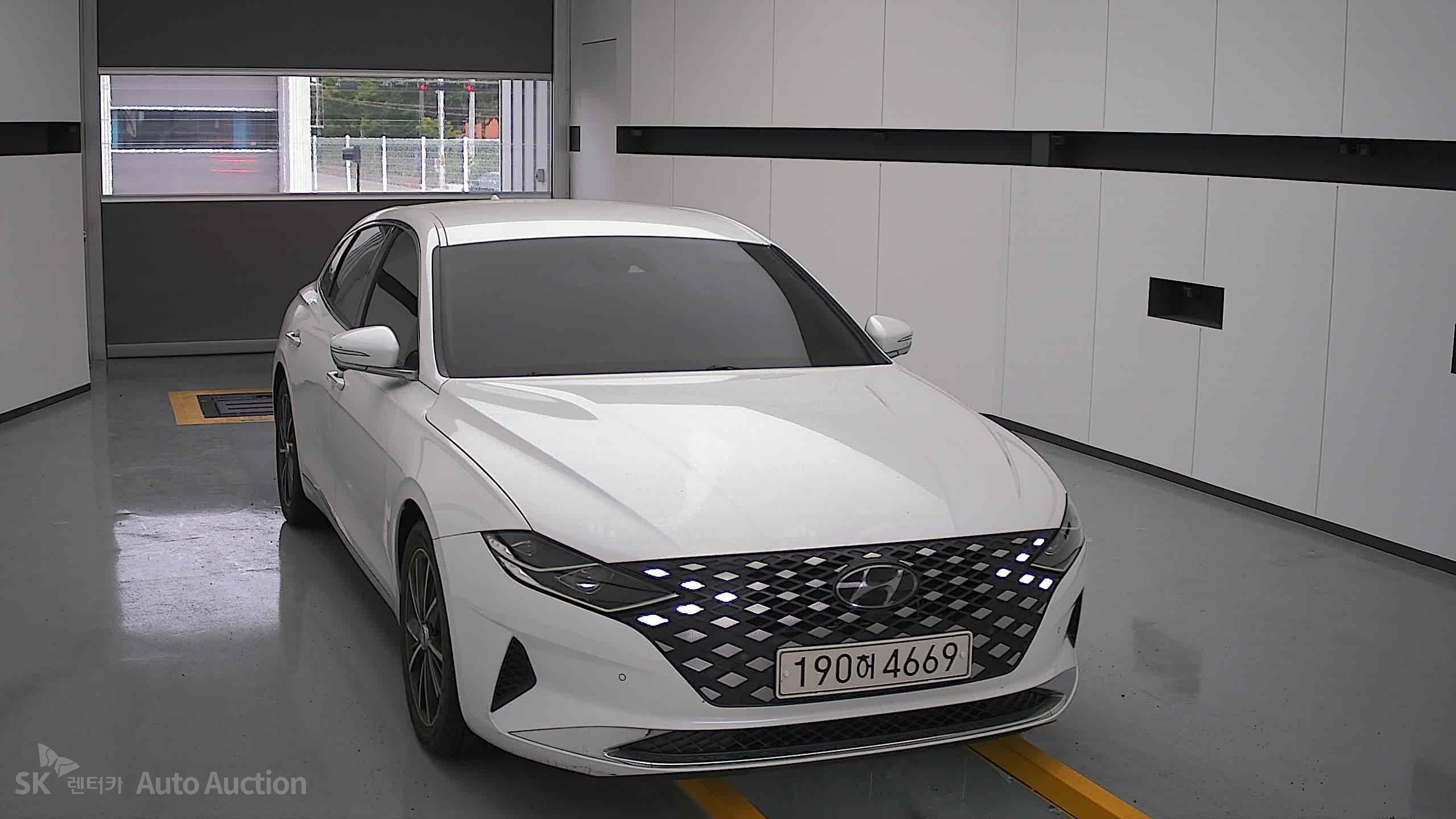 2022 - hyundai grandeur
