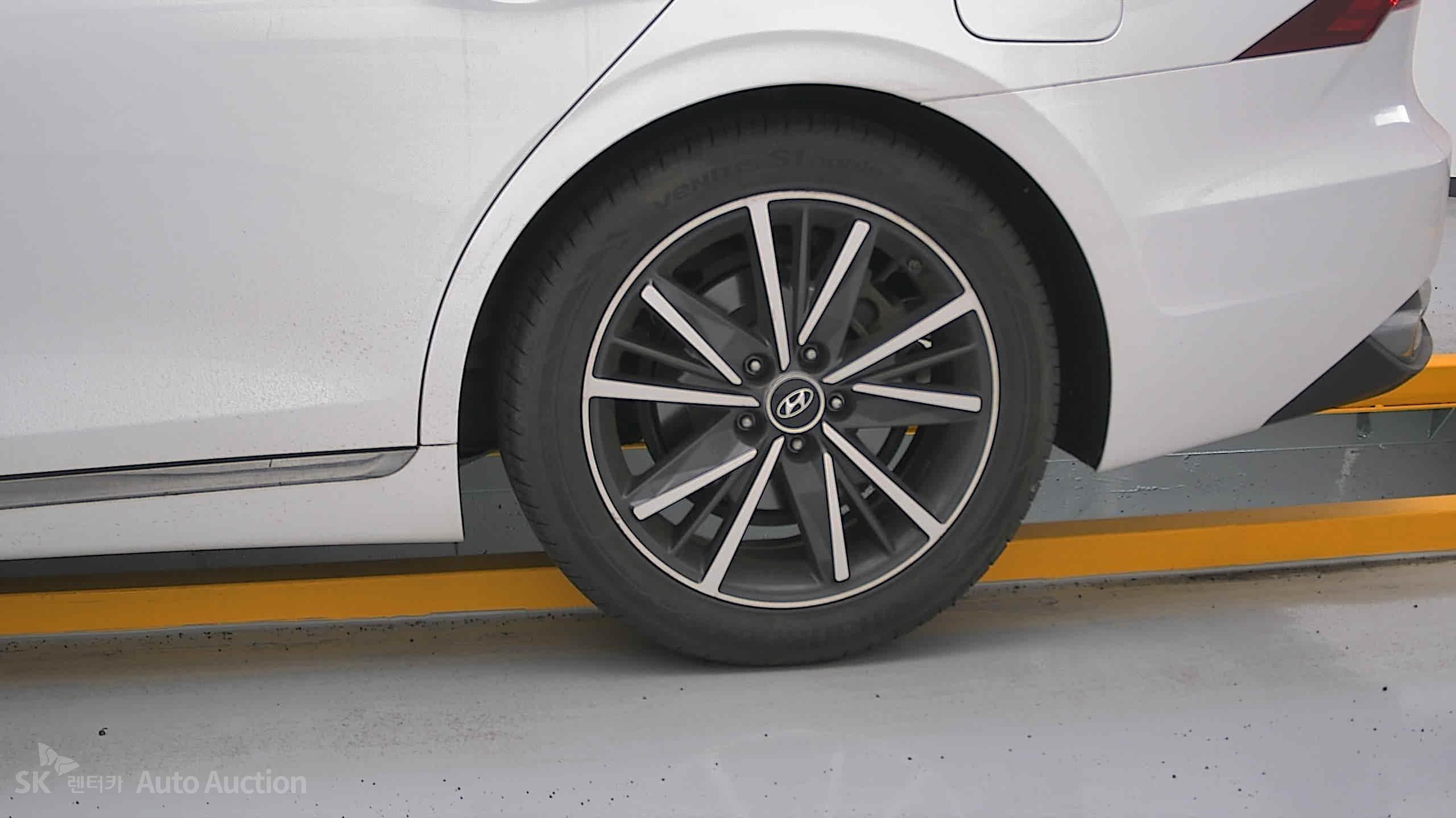 2022 - hyundai grandeur