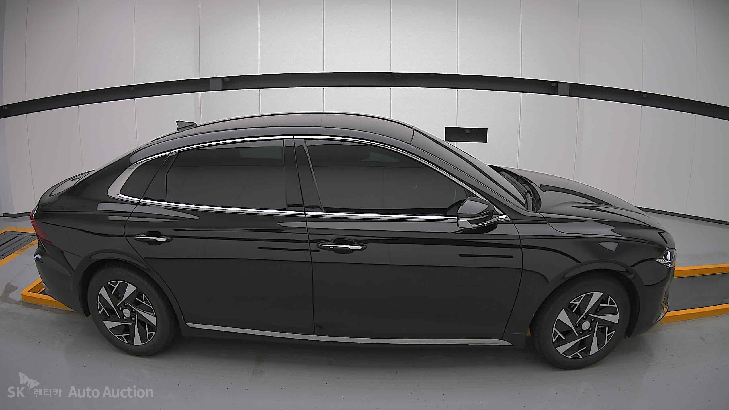 2022 - hyundai grandeur