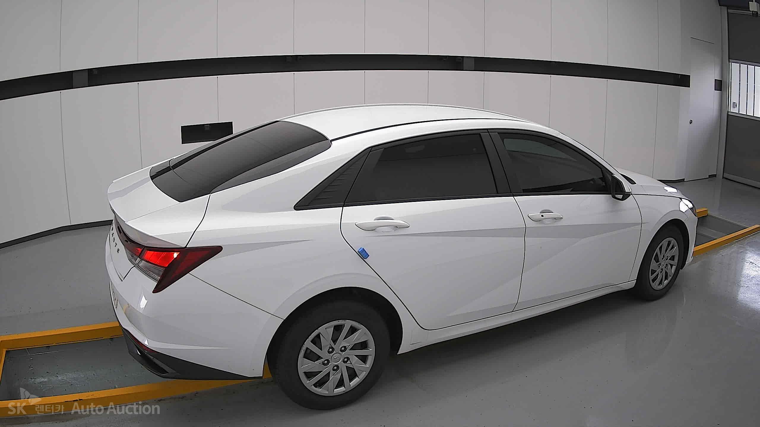2021 - hyundai avante