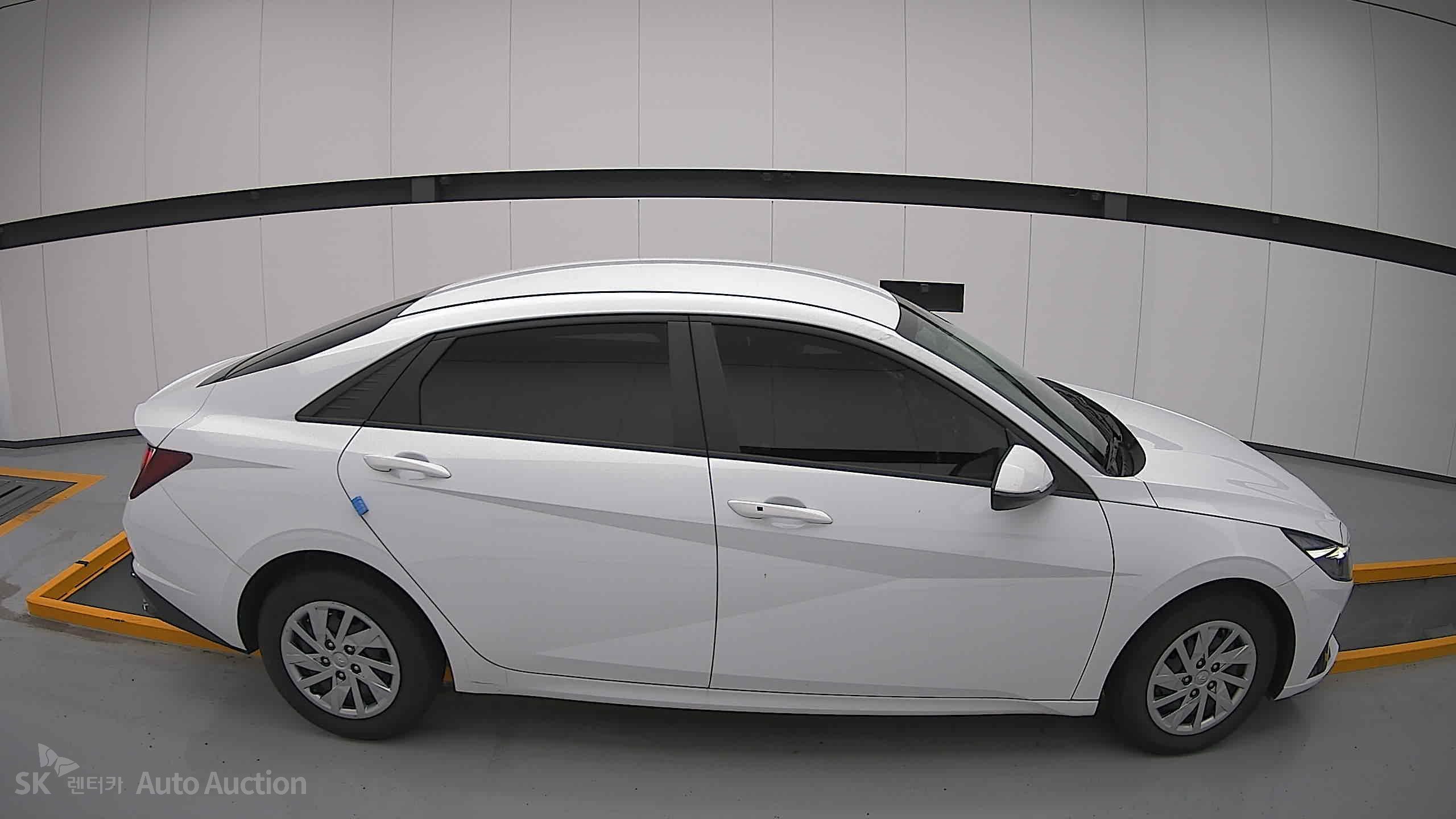 2021 - hyundai avante