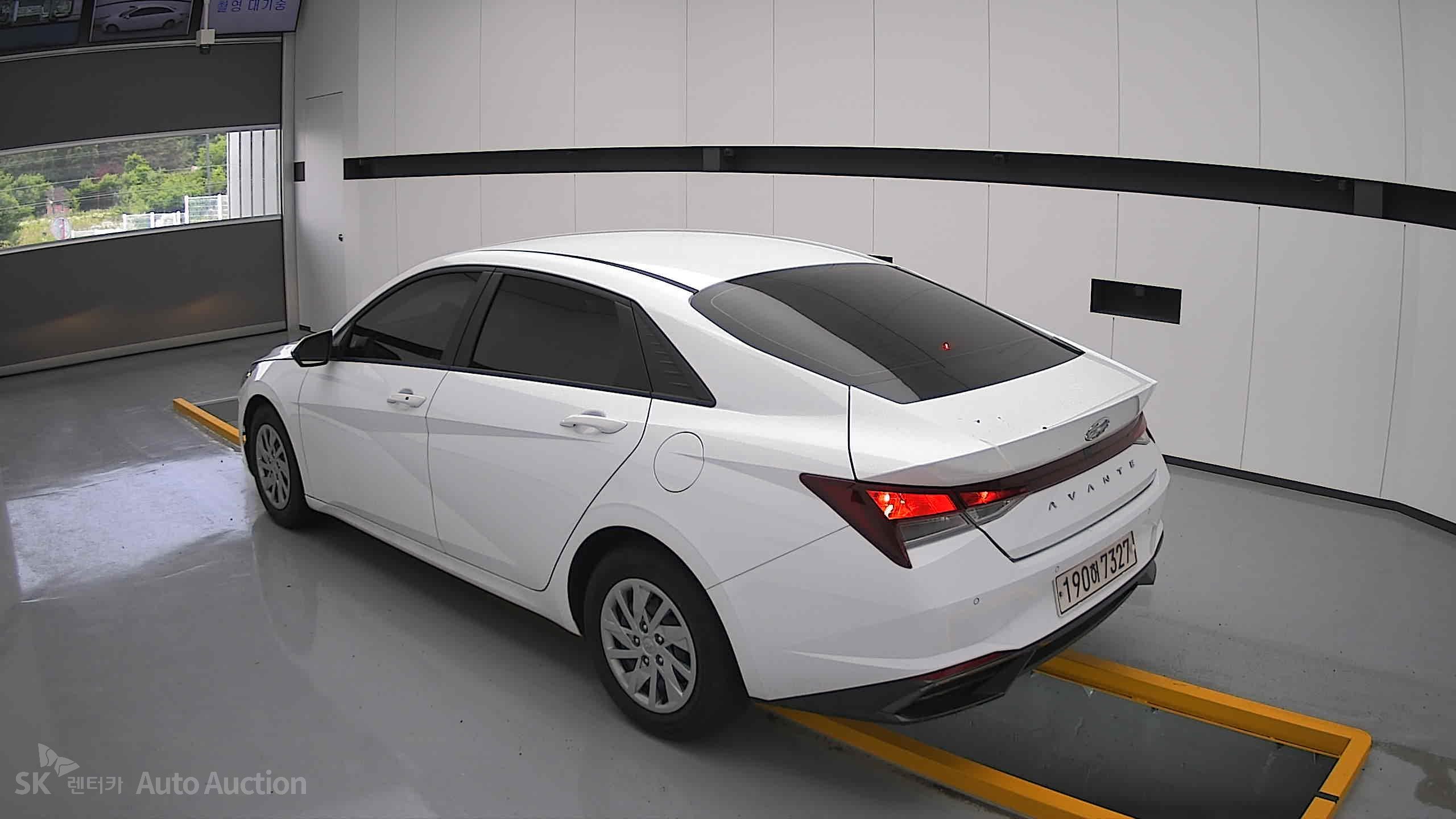 2022 - hyundai avante