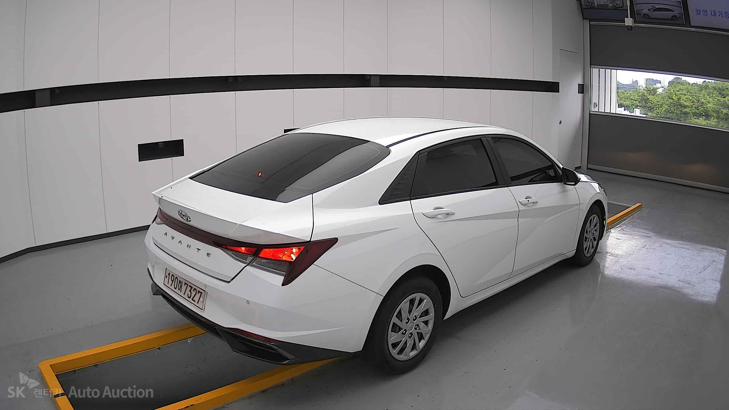 2022 - hyundai avante