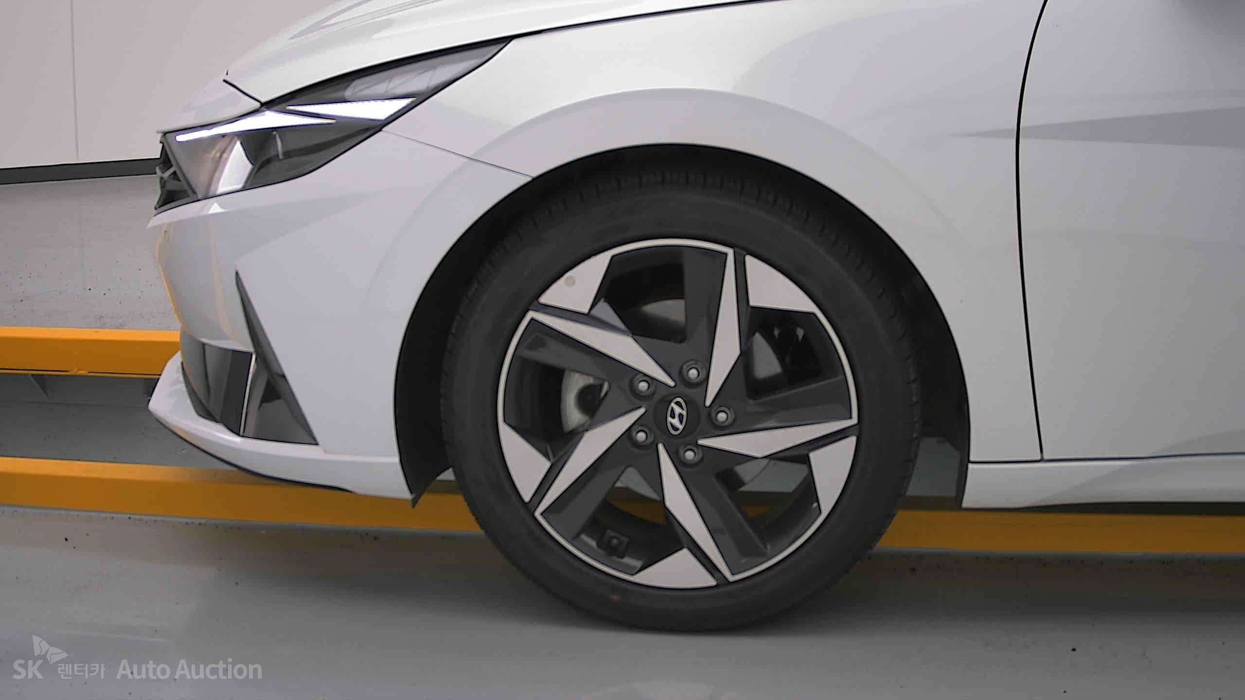2023 - hyundai avante