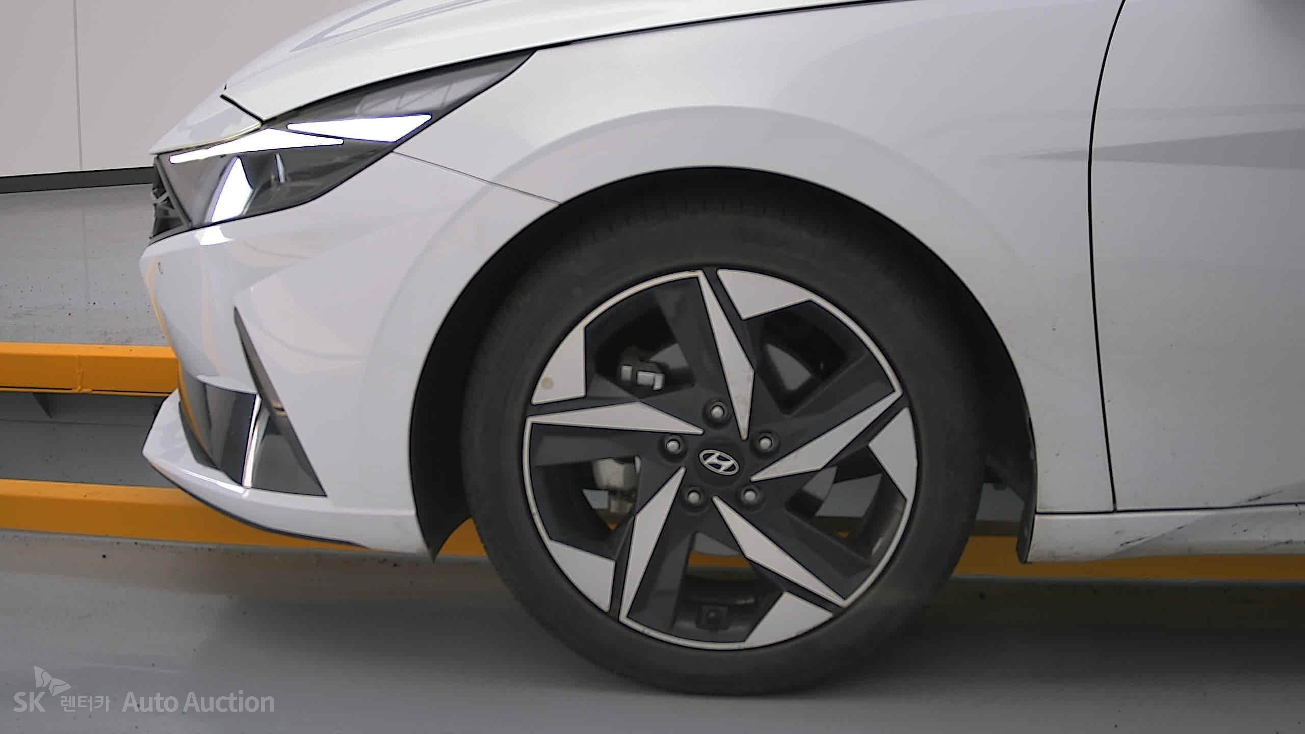 2023 - hyundai avante