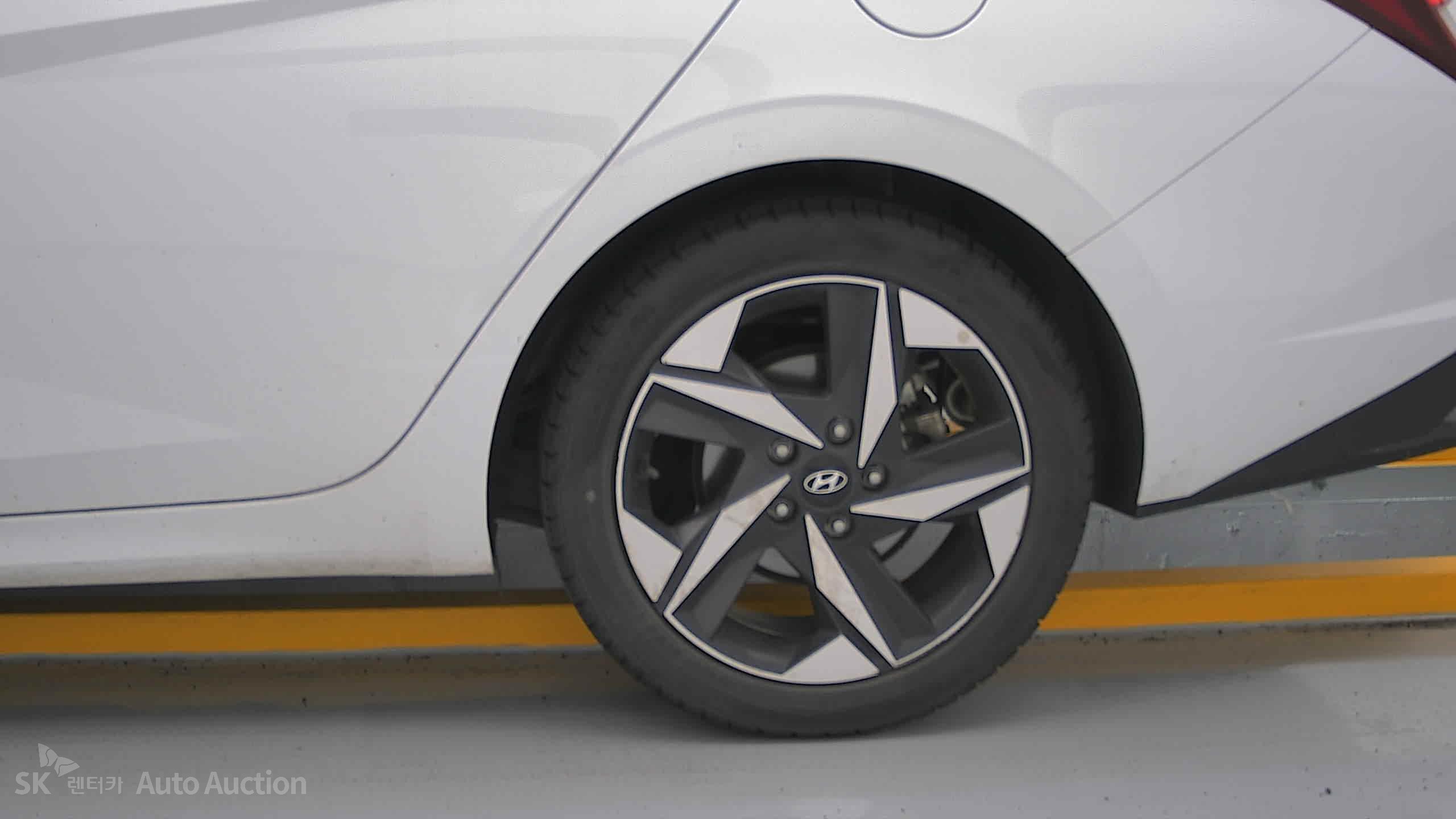 2023 - hyundai avante