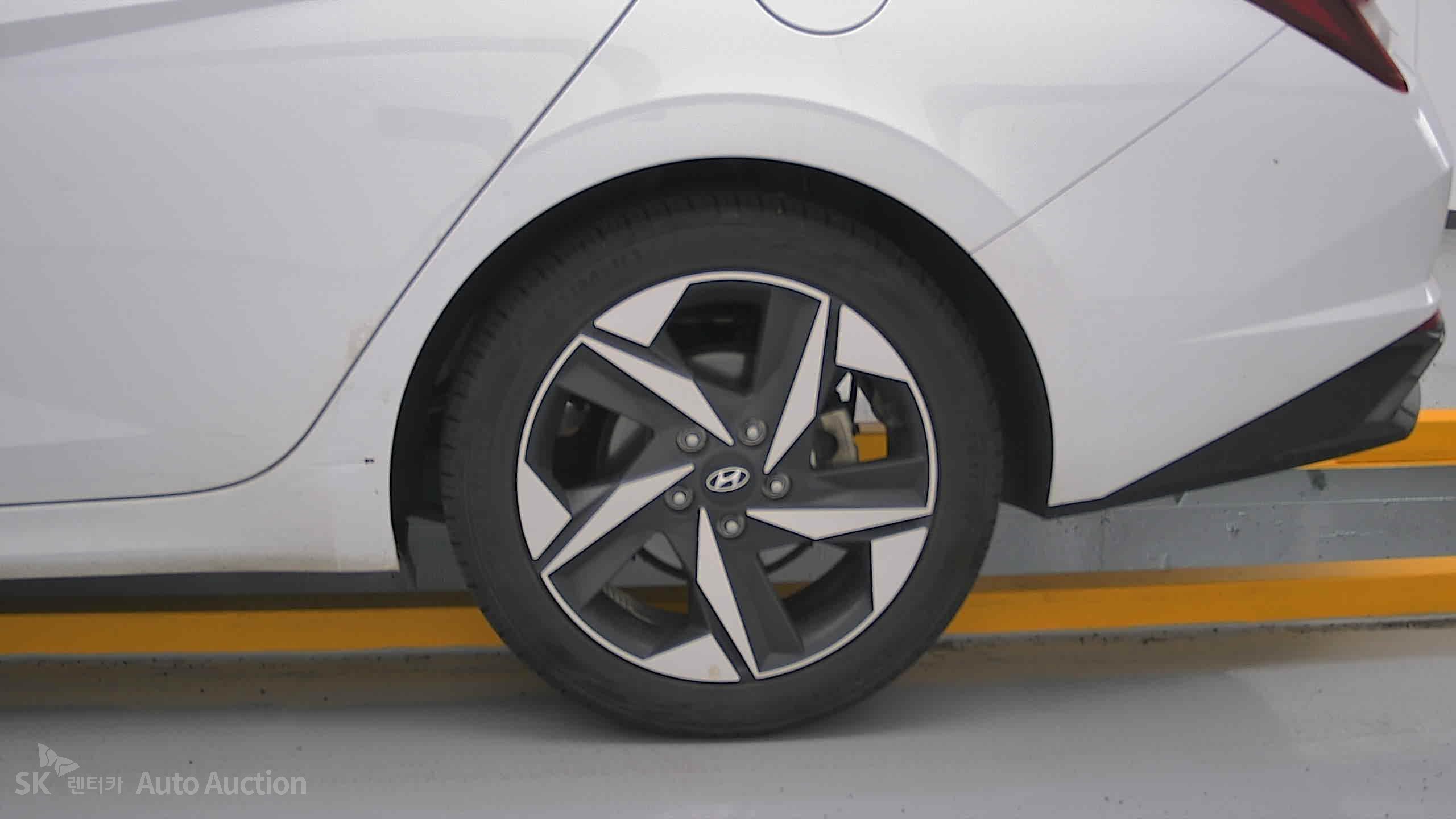 2023 - hyundai avante