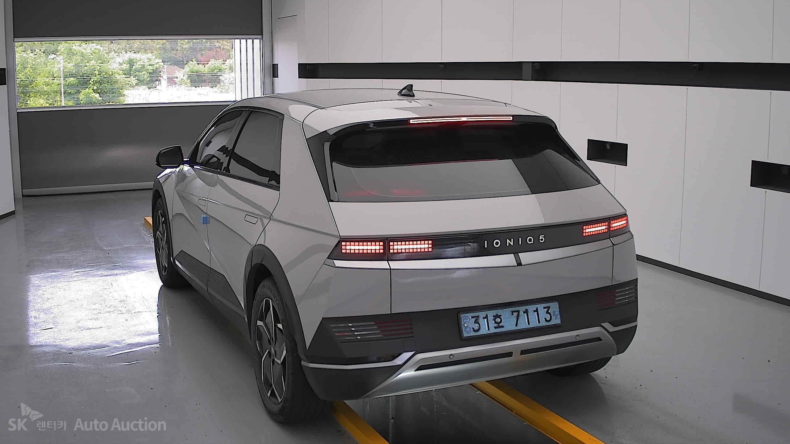 2022 - hyundai ioniq