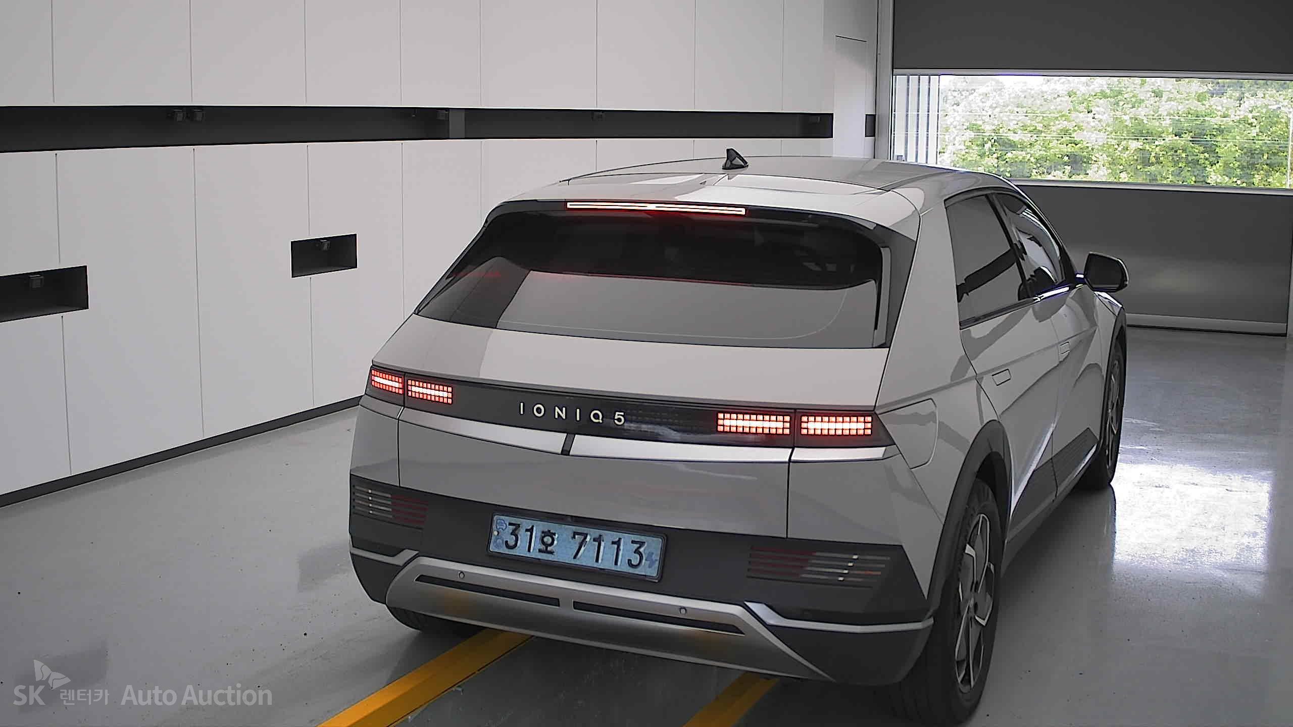 2022 - hyundai ioniq
