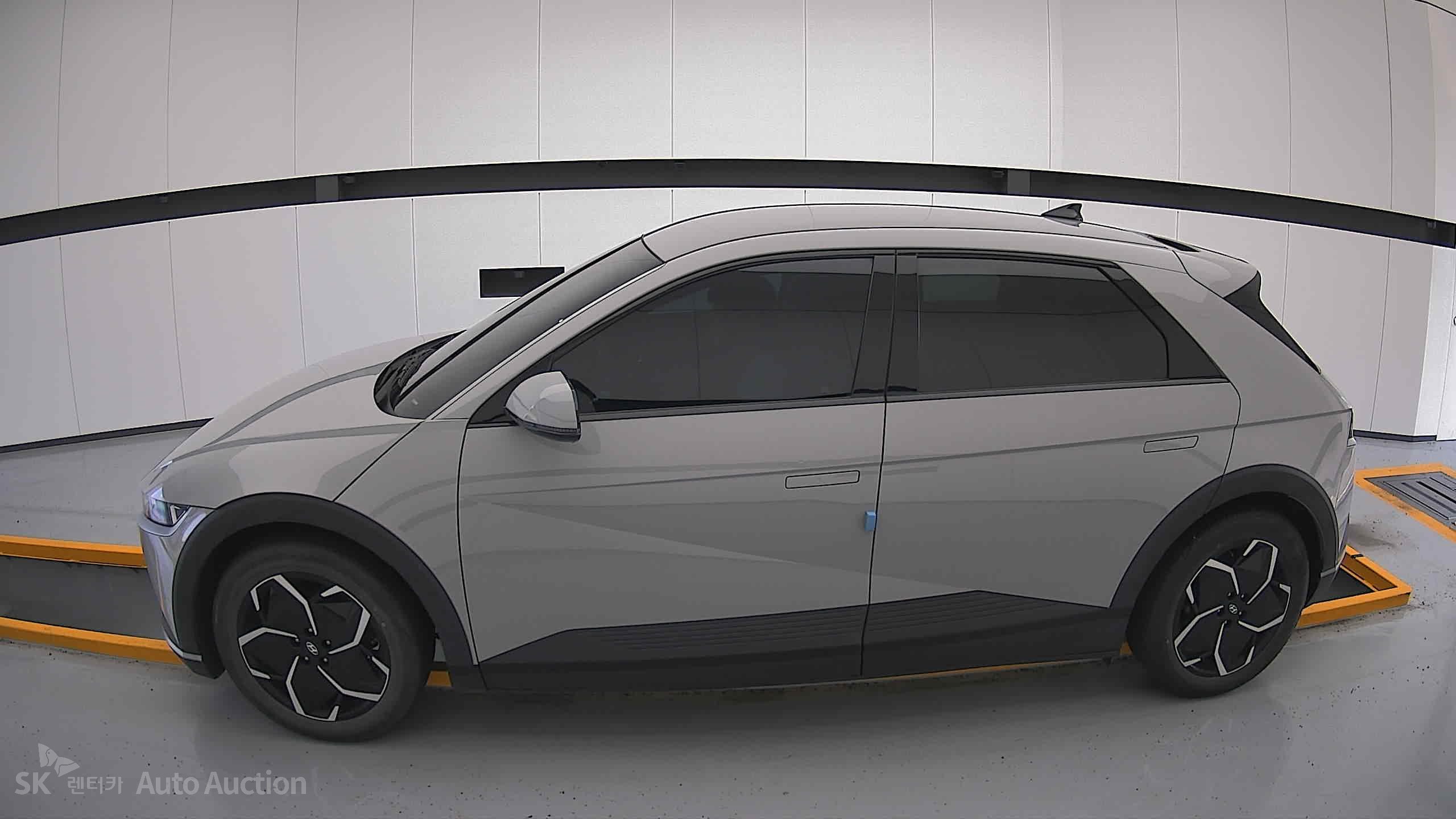 2022 - hyundai ioniq