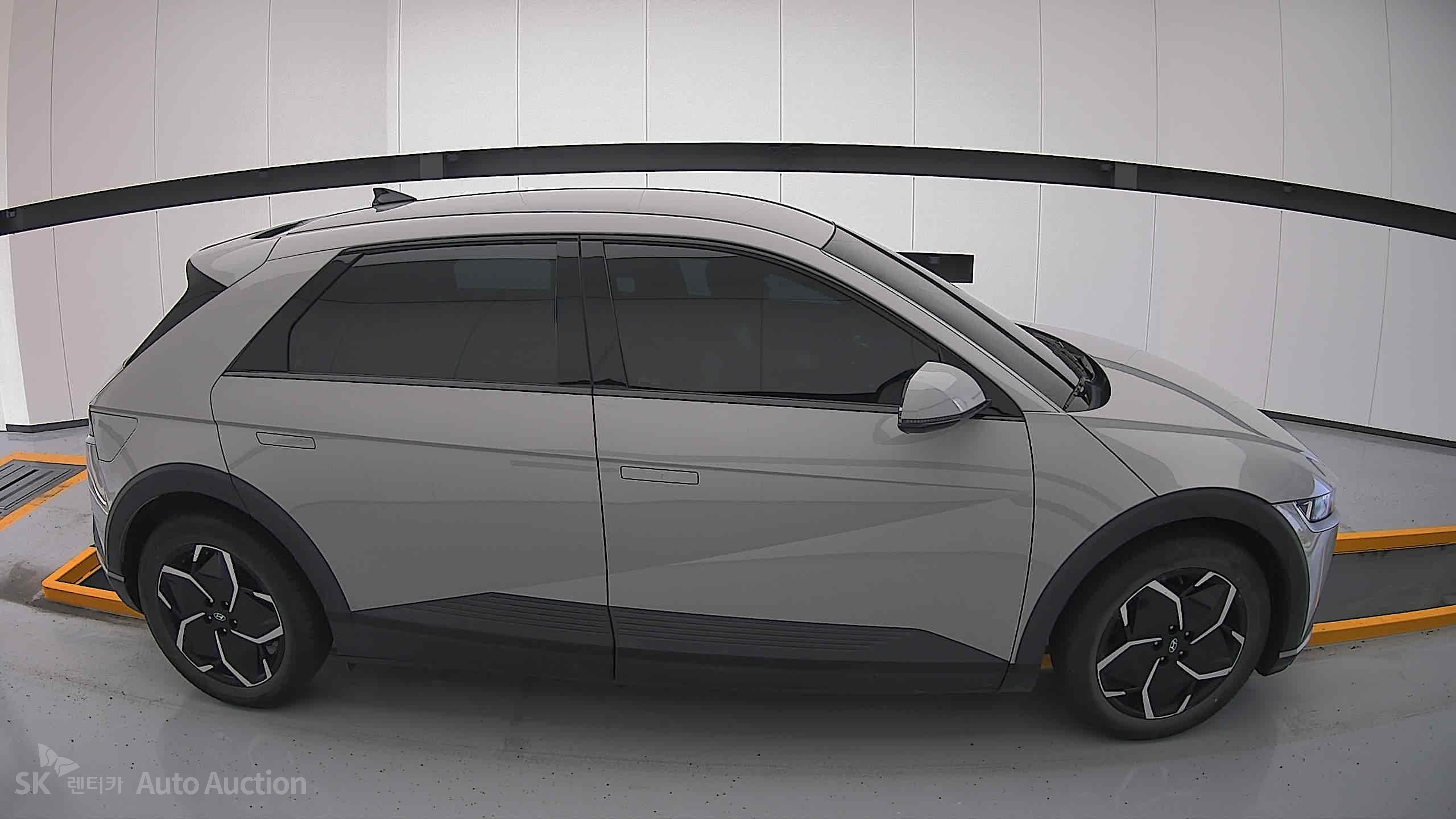 2022 - hyundai ioniq