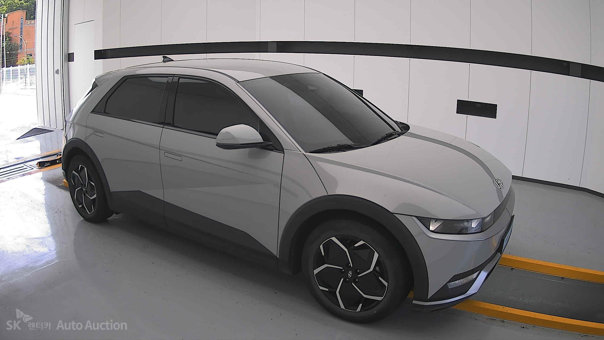 2022 - hyundai ioniq