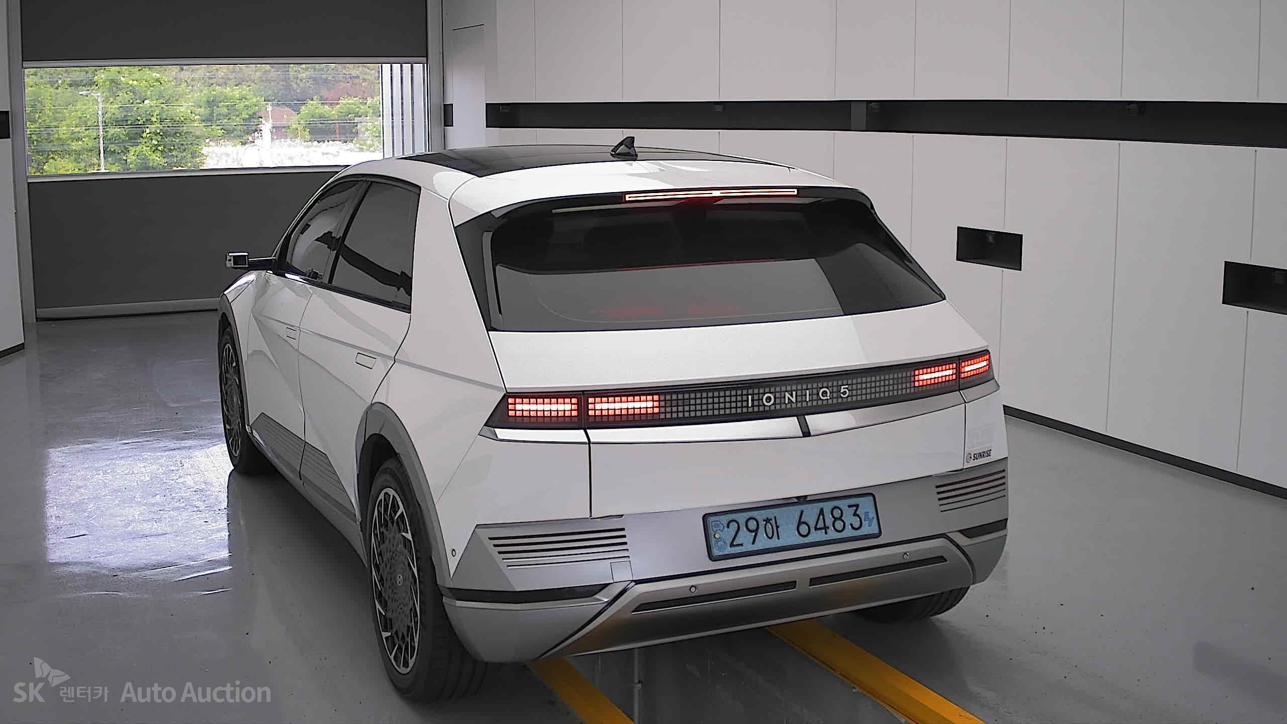 2022 - hyundai ioniq