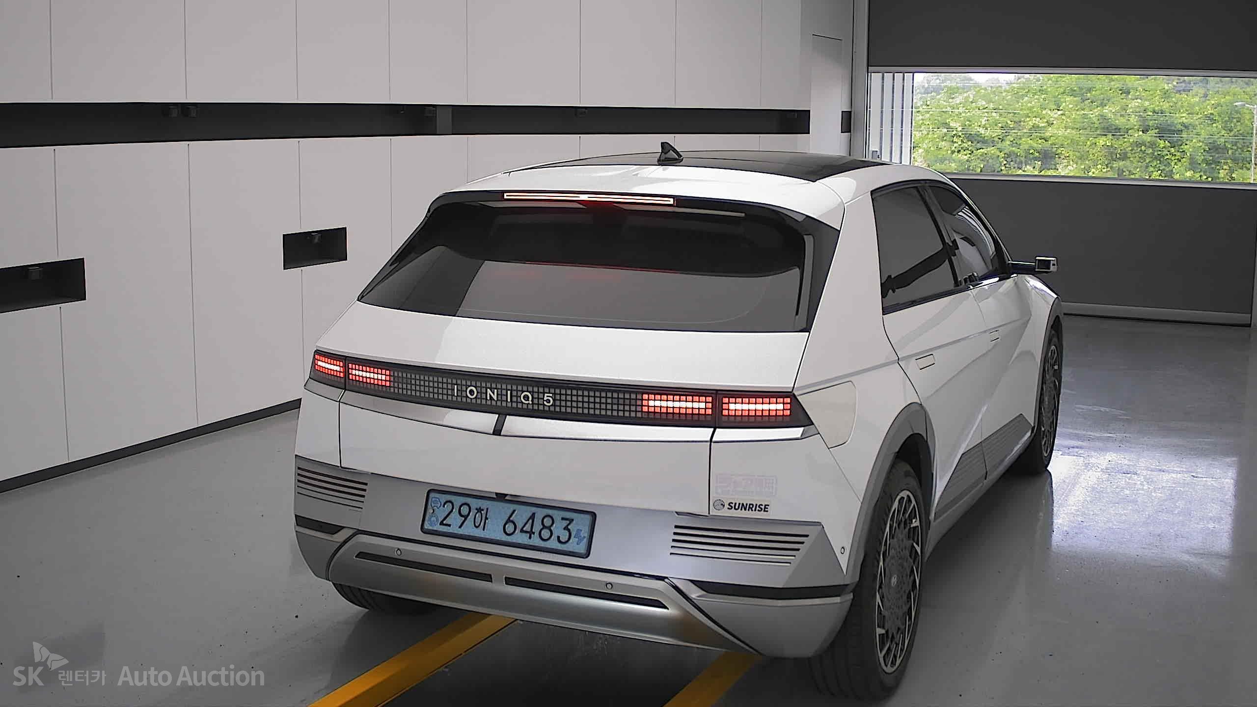 2022 - hyundai ioniq