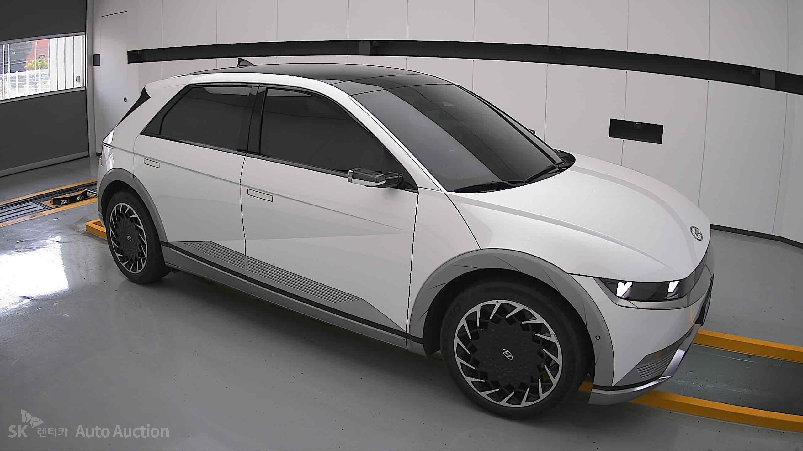 2022 - hyundai ioniq