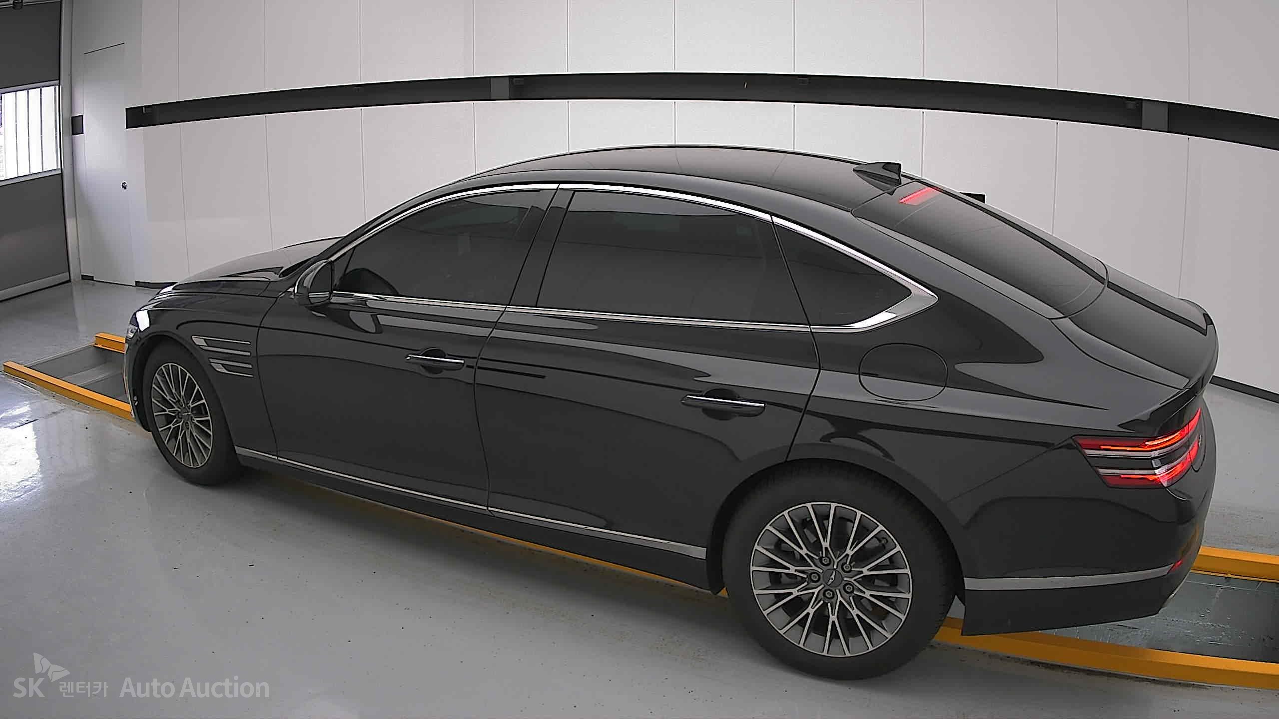 2022 - genesis g80