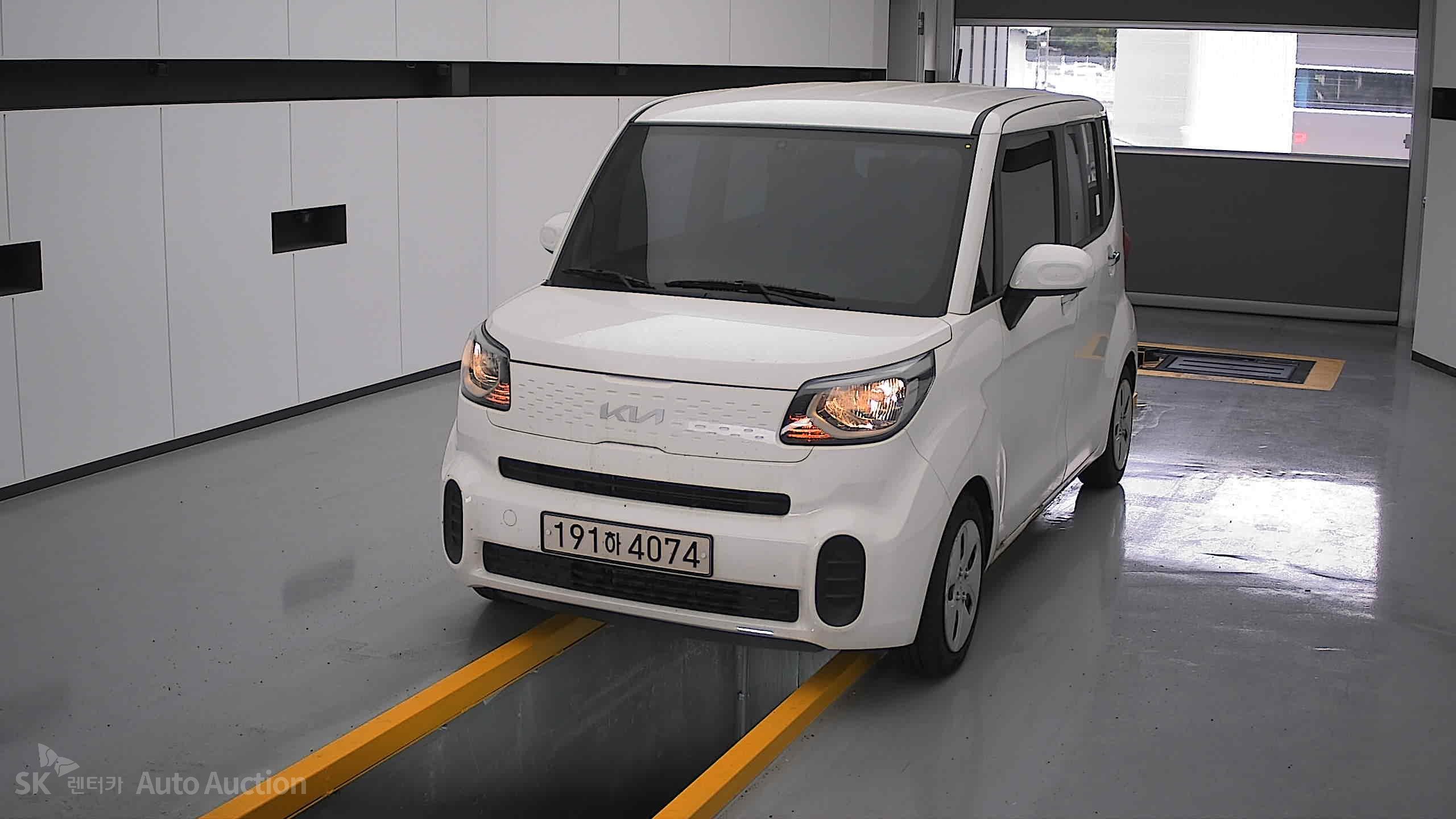 2022 - kia ray