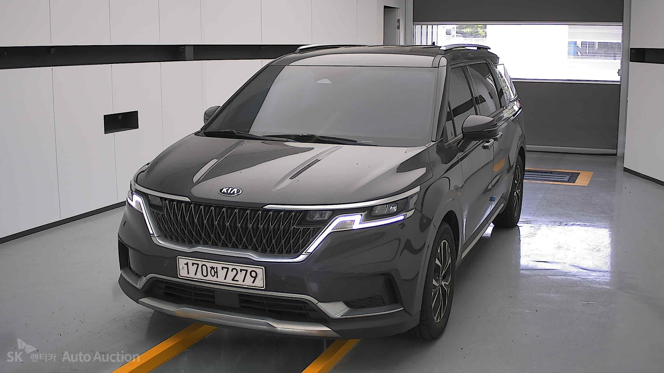 2021 - kia carnival