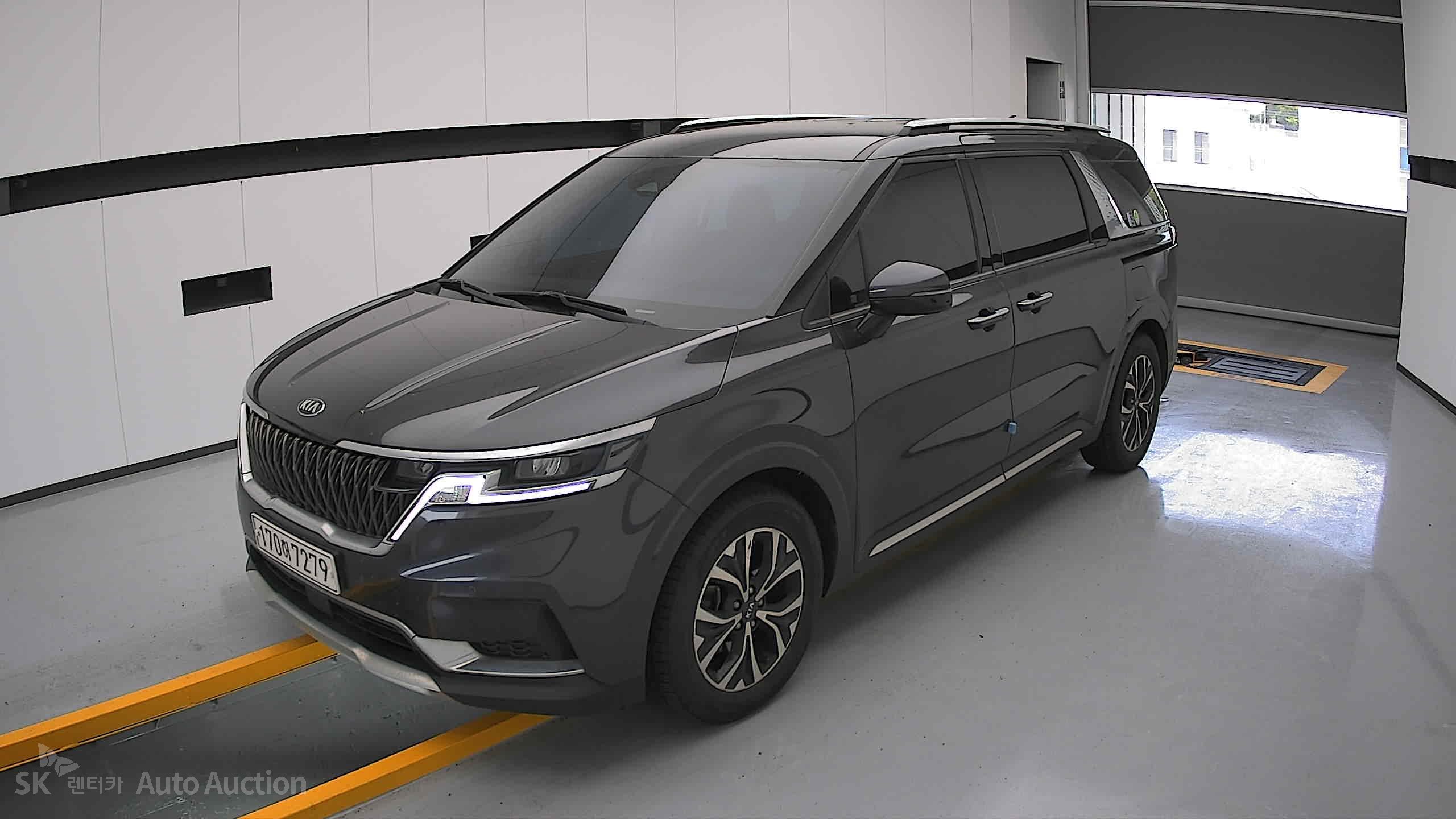 2021 - kia carnival
