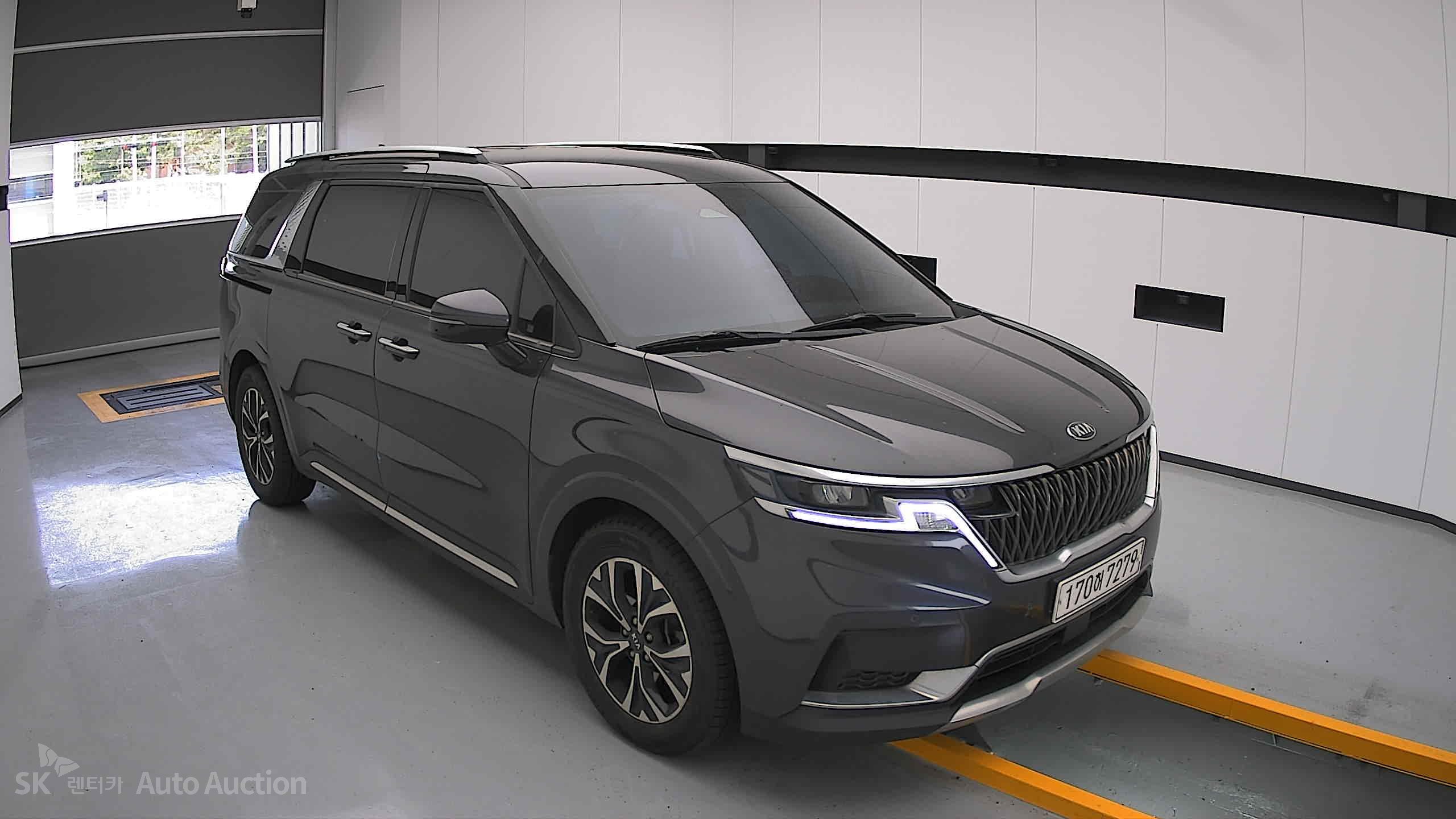 2021 - kia carnival