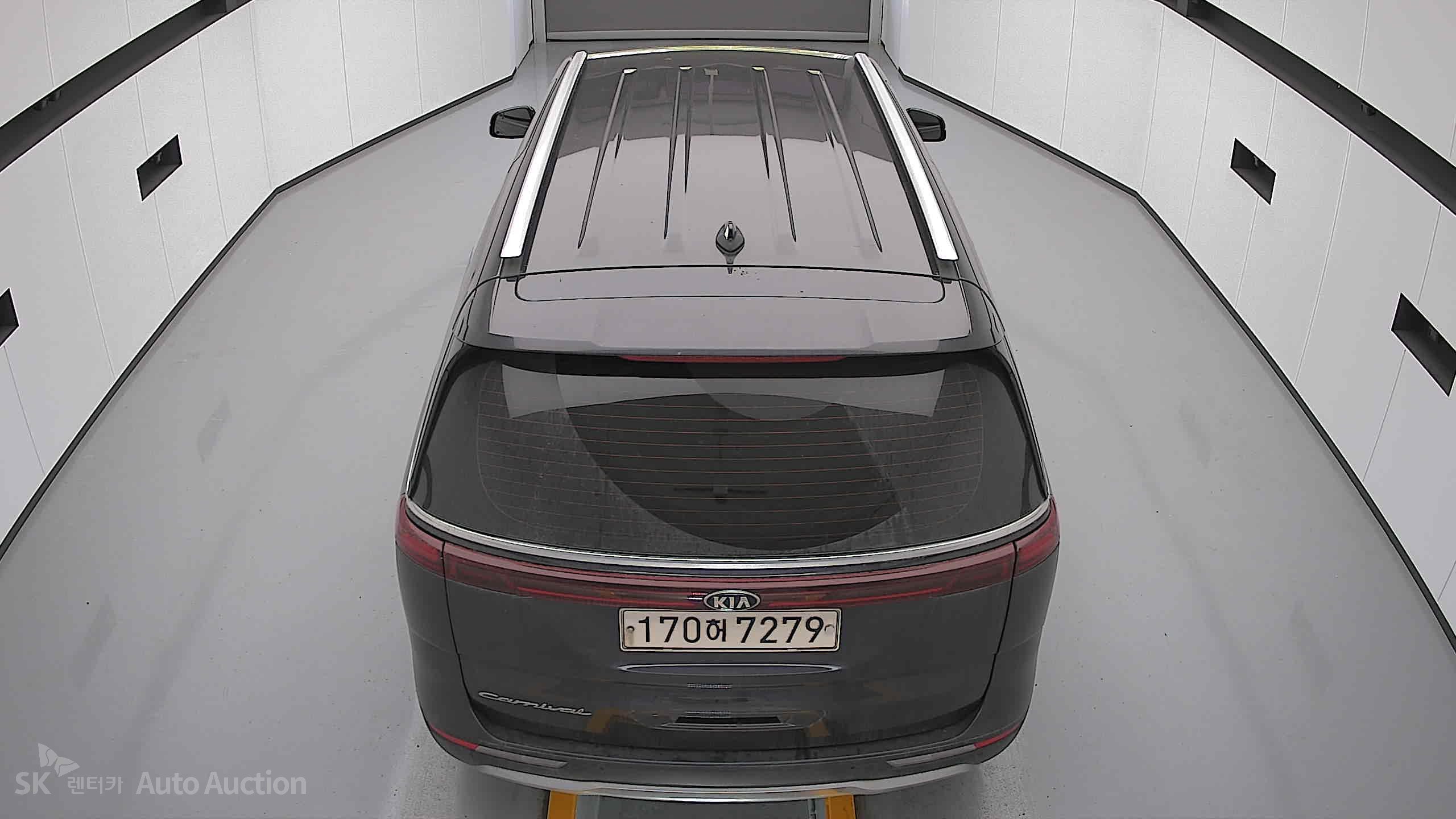 2021 - kia carnival