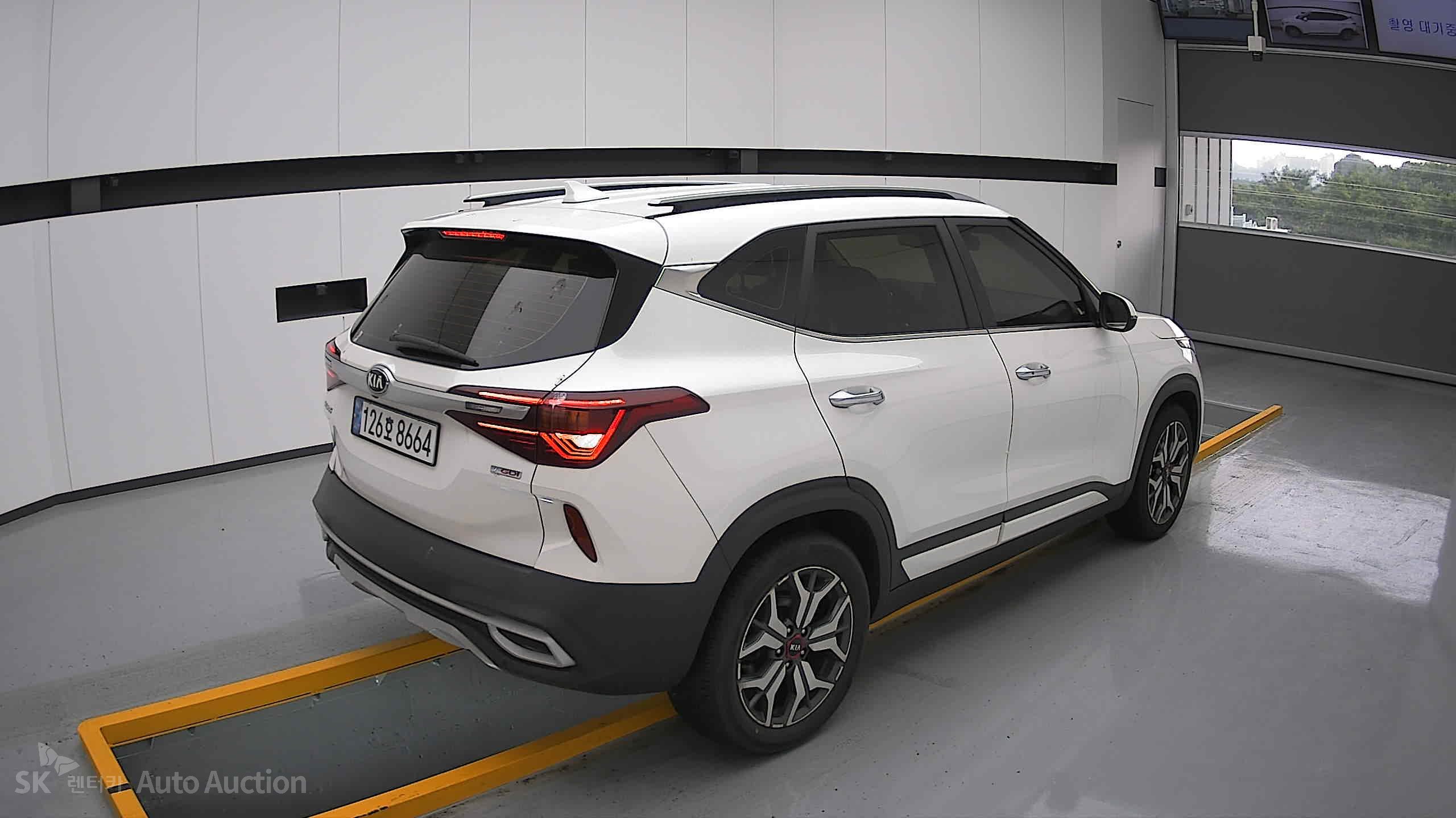 2022 - kia seltos