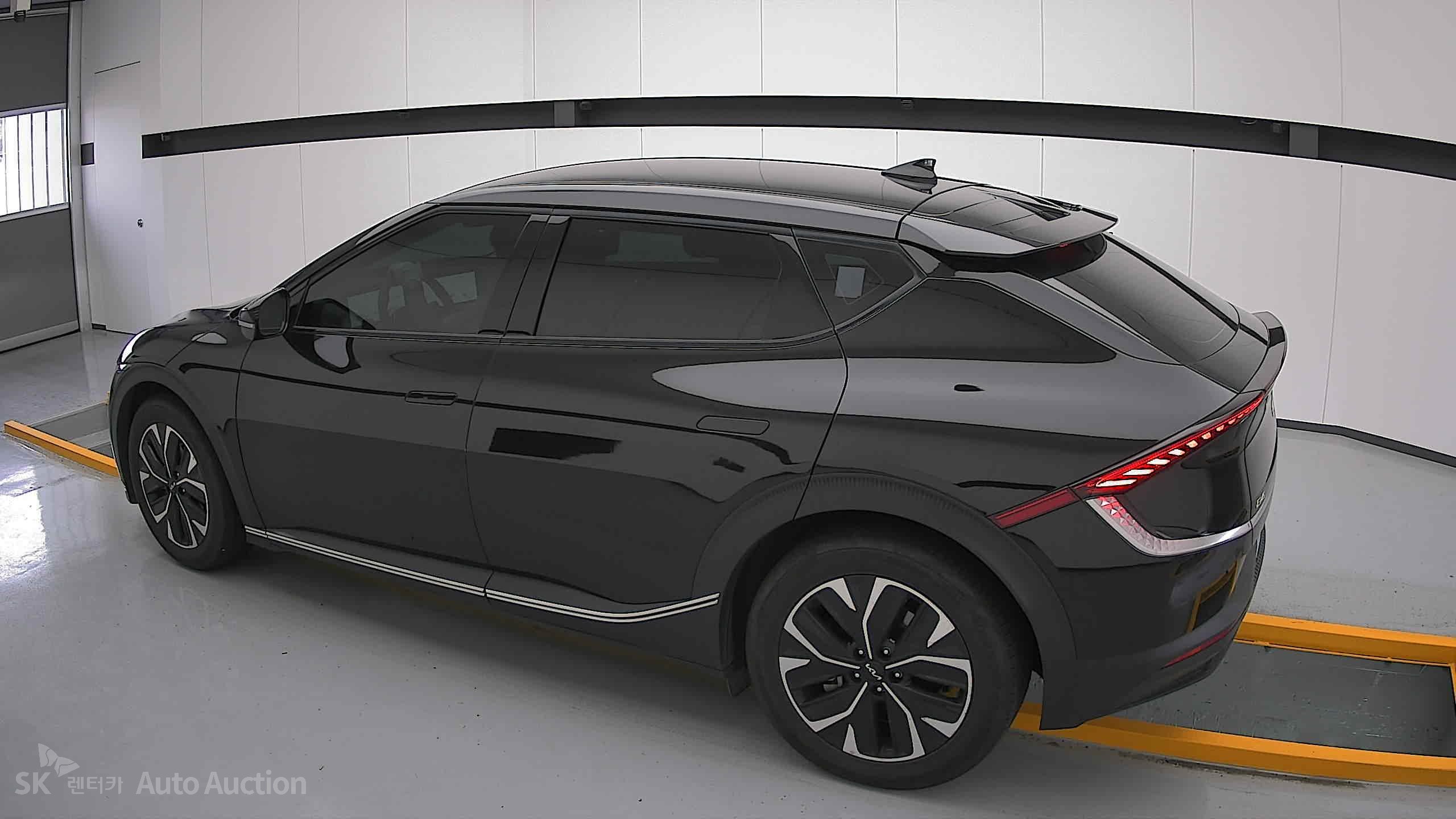 2022 - kia ev6