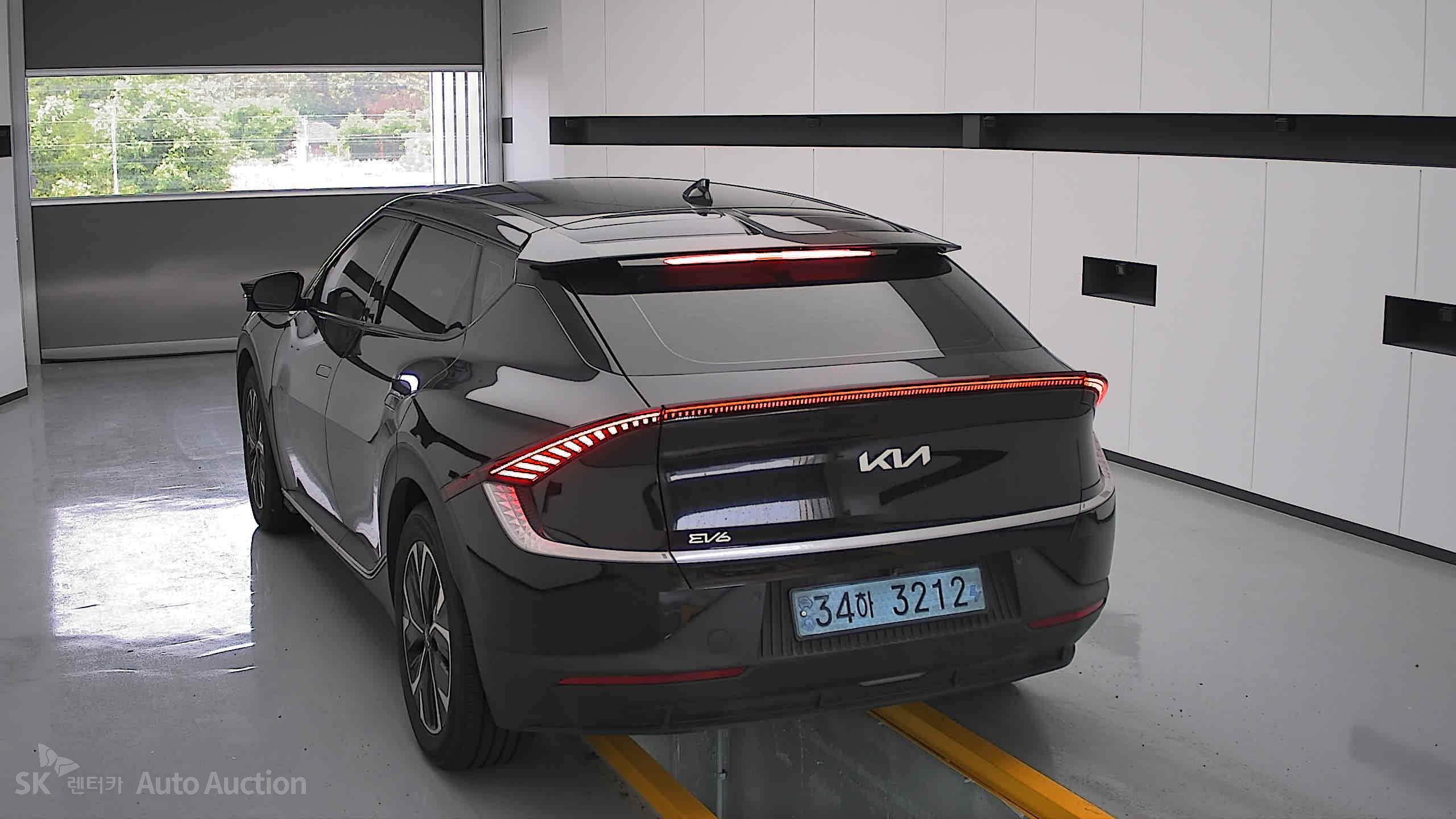 2022 - kia ev6