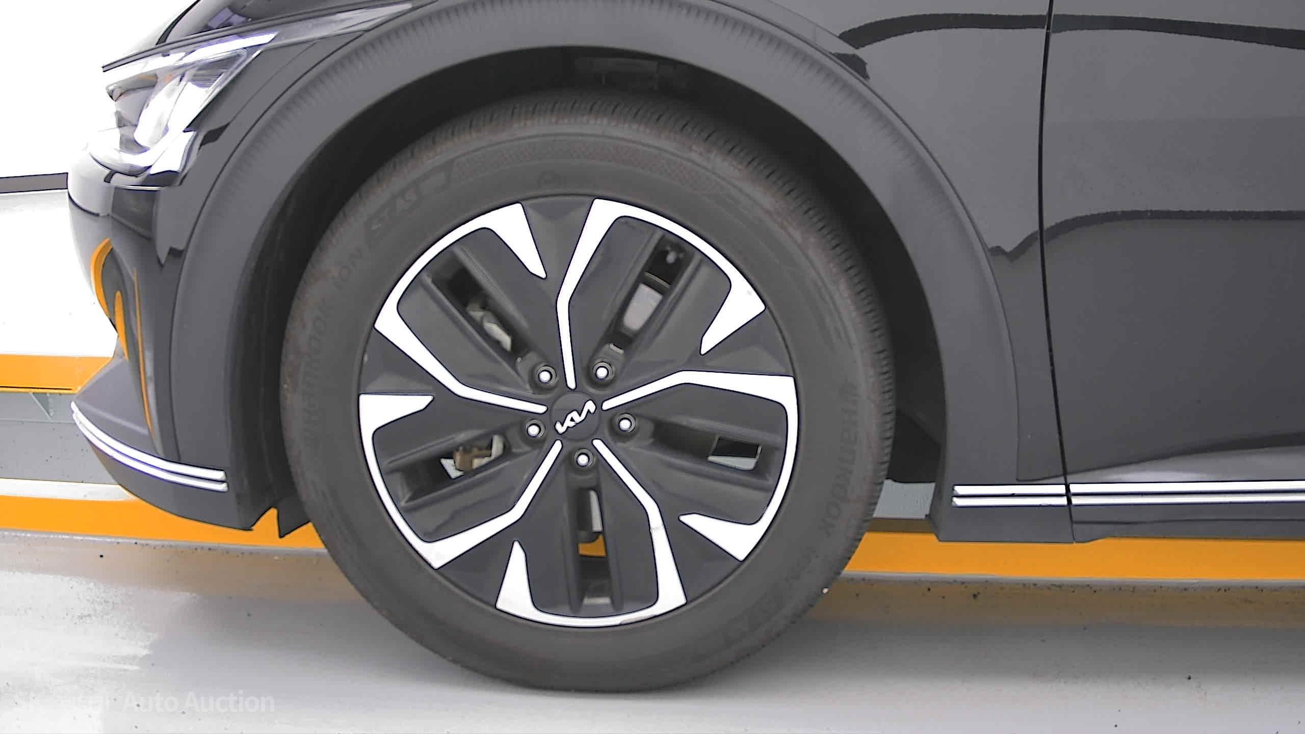 2022 - kia ev6