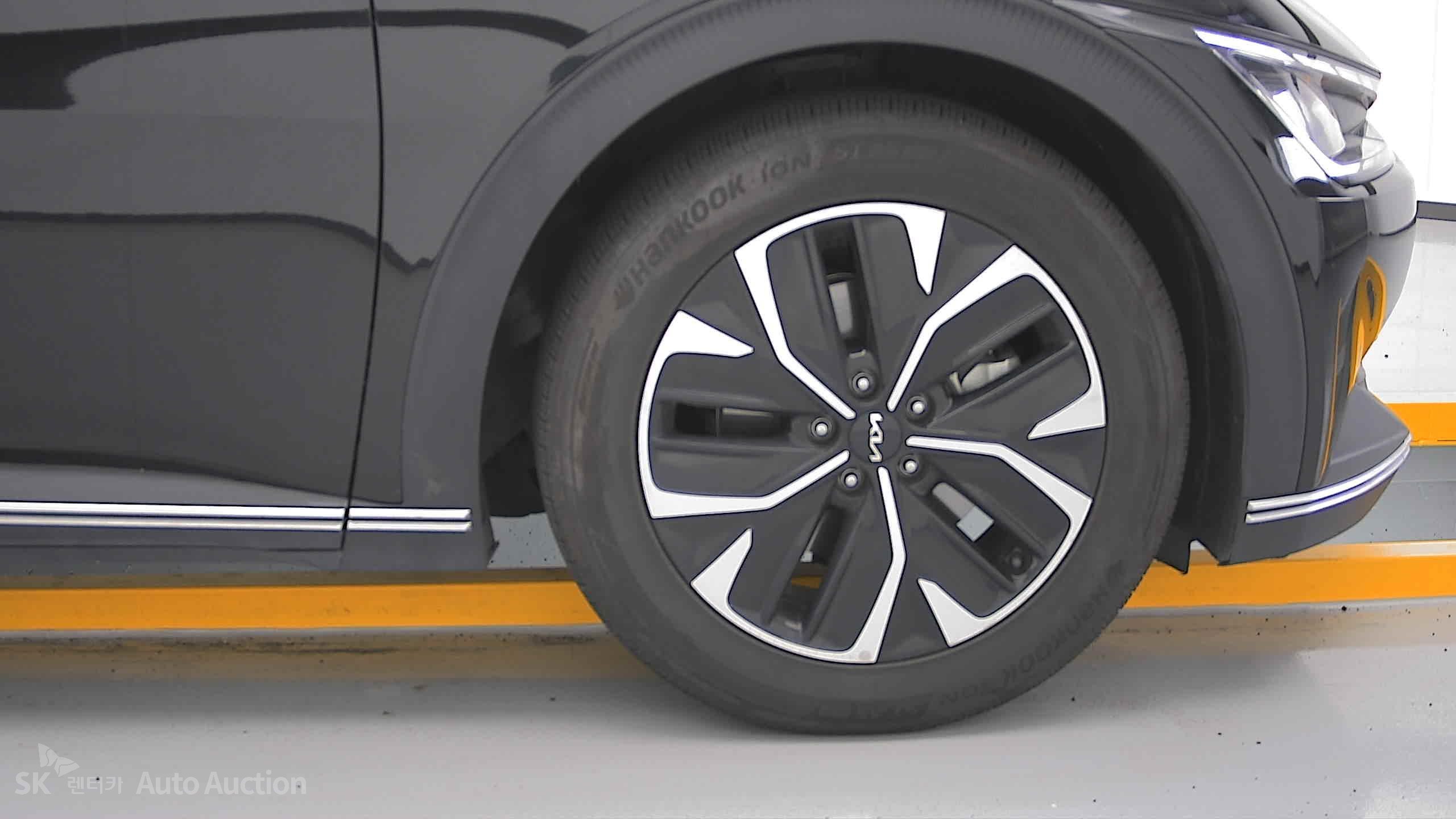2022 - kia ev6