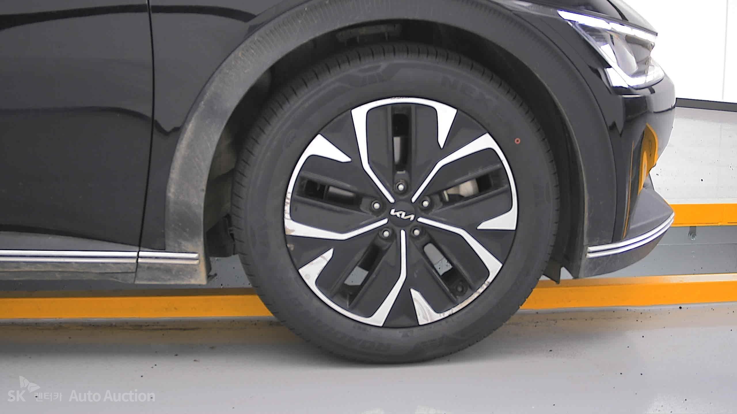 2023 - kia ev6