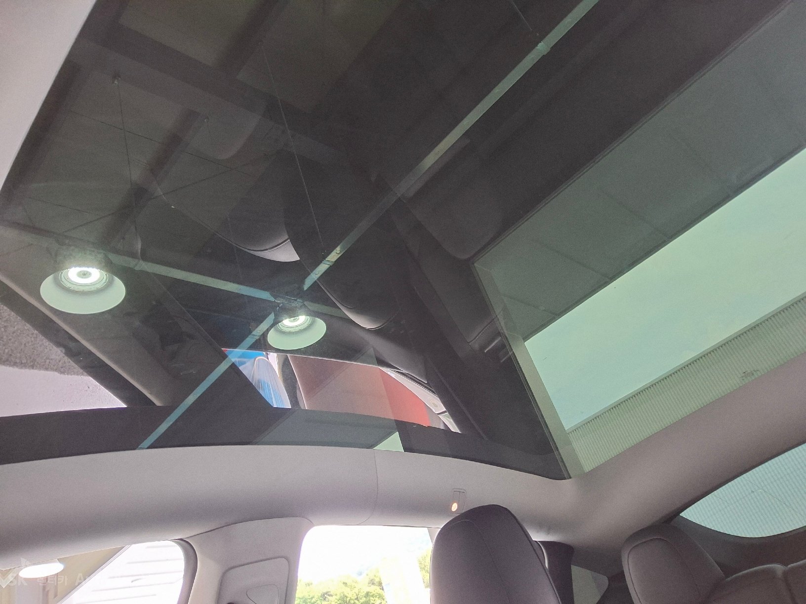 2022 - tesla model y