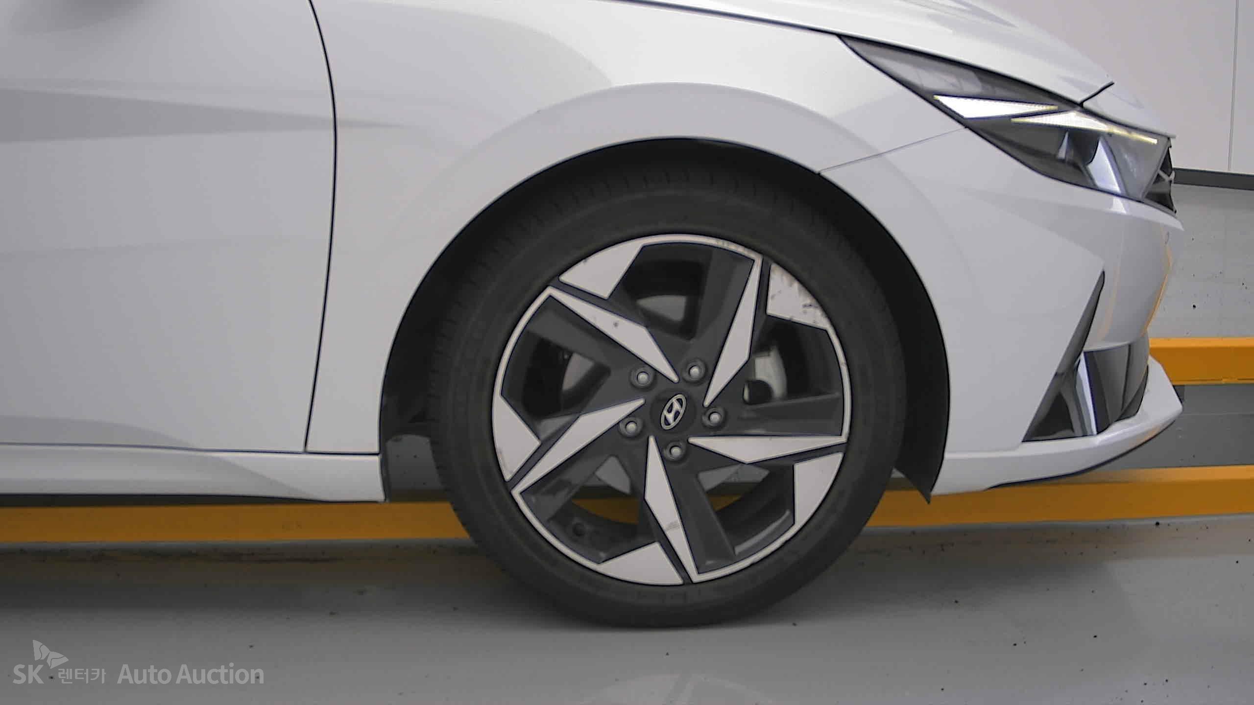 2023 - hyundai avante