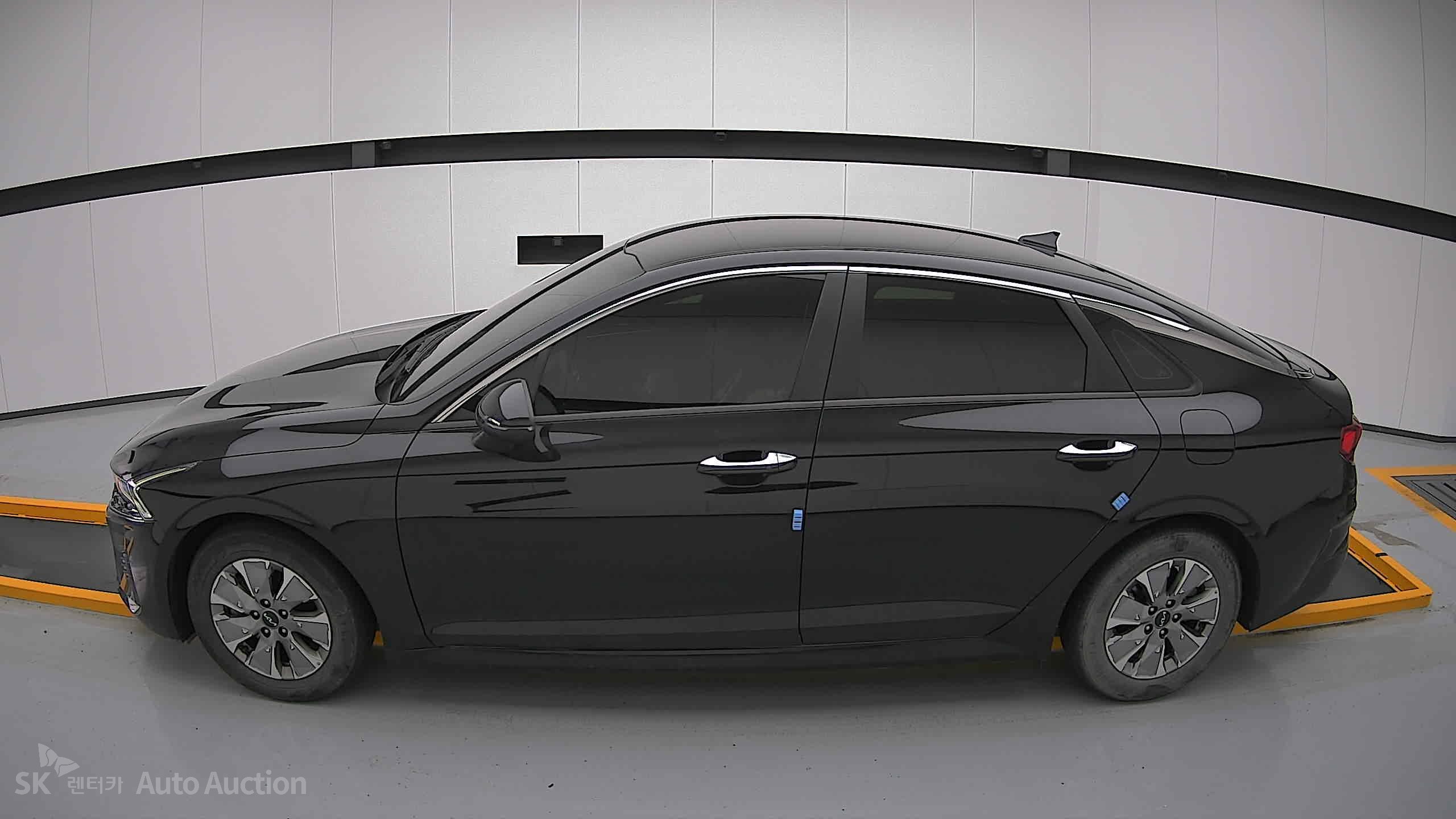 2022 - kia k5