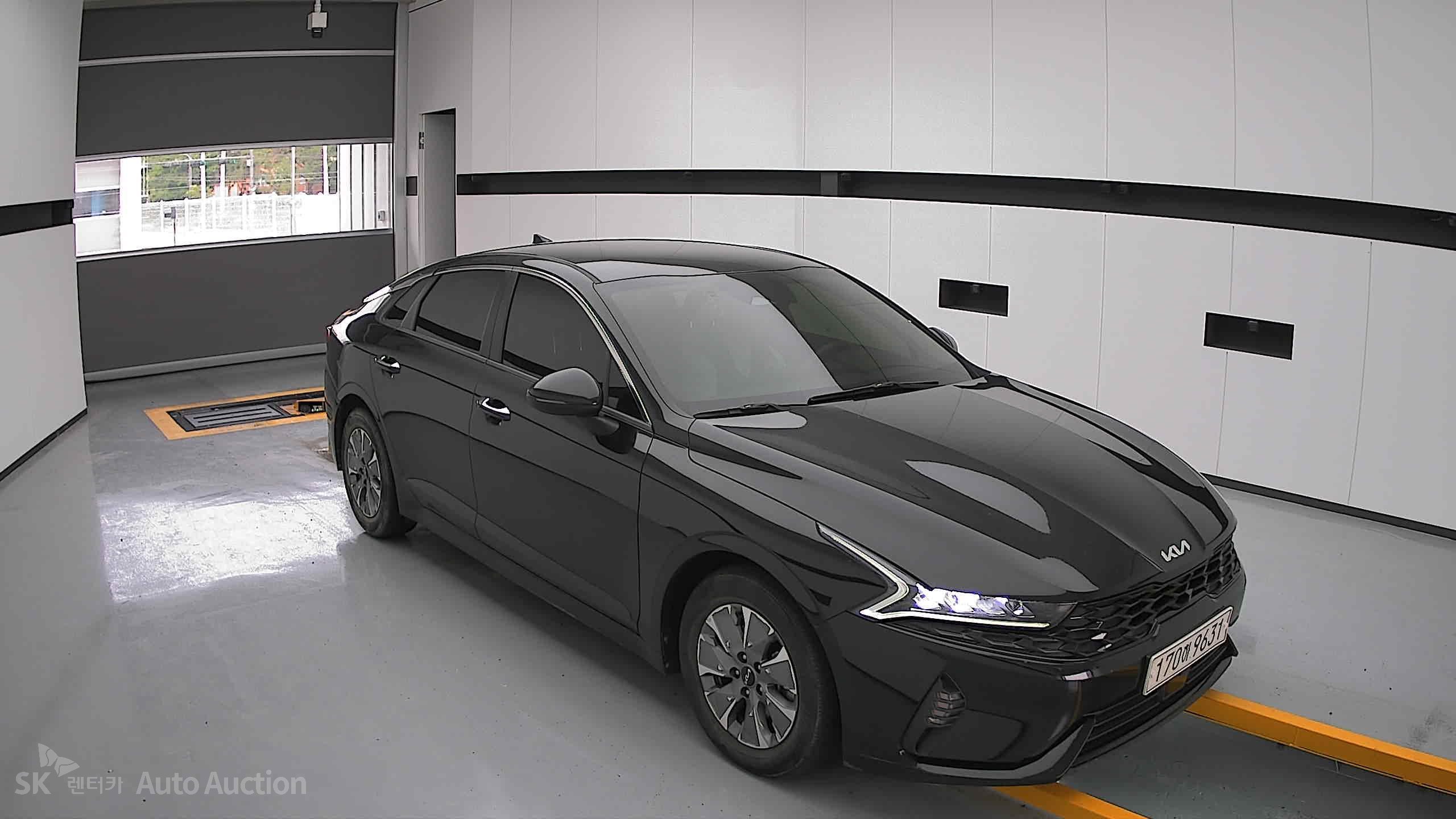 2022 - kia k5