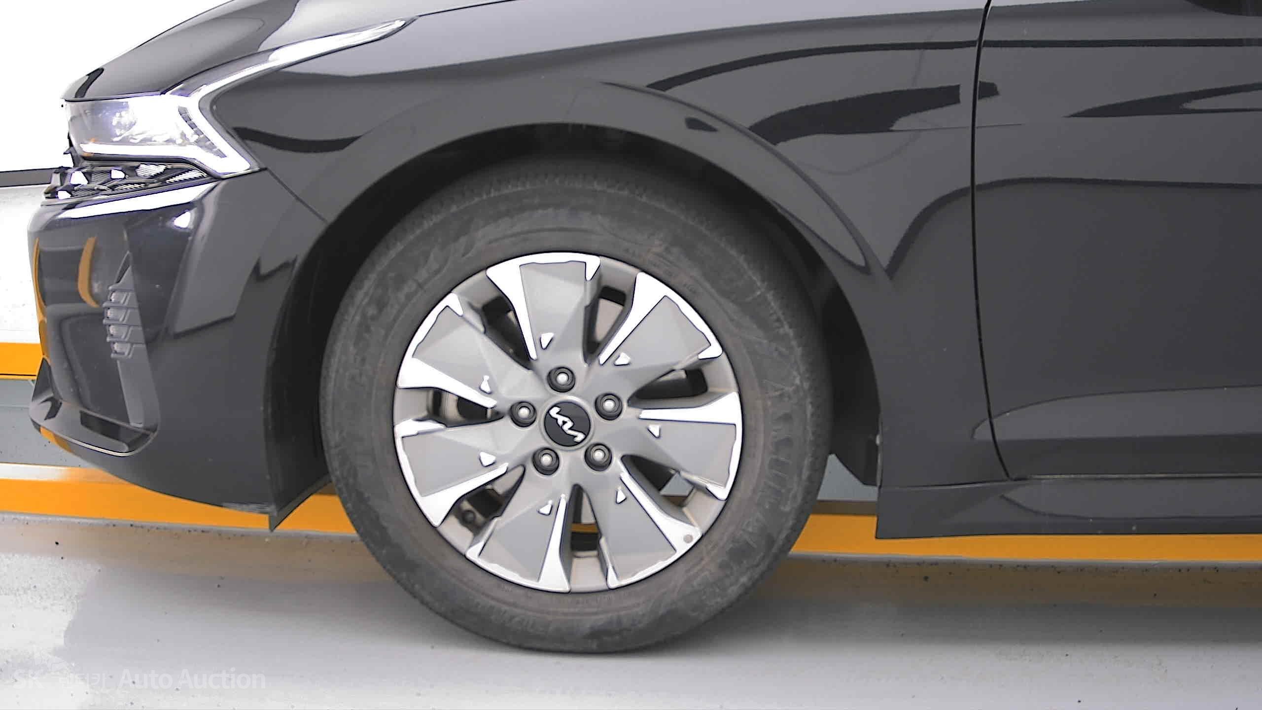 2022 - kia k5