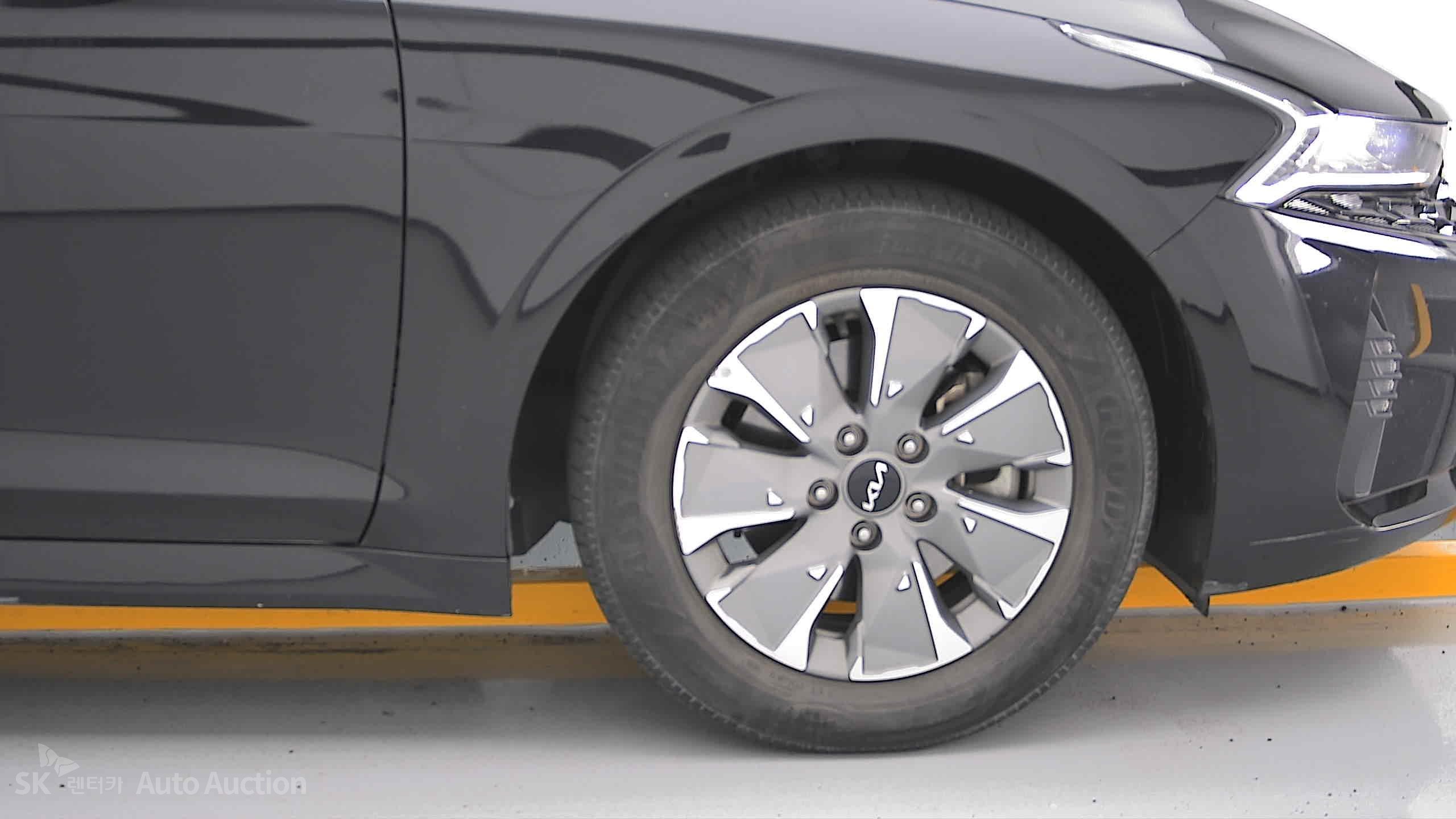 2022 - kia k5