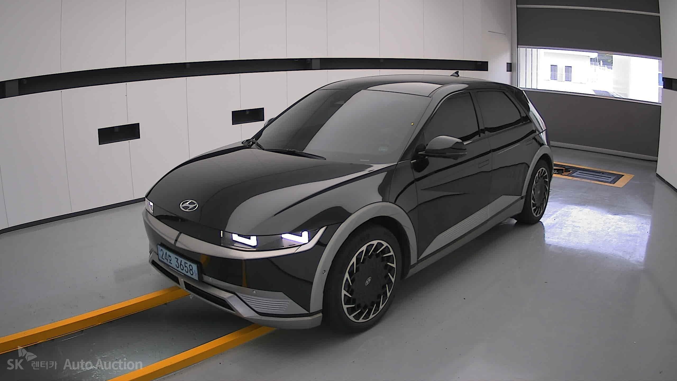 2022 - hyundai ioniq
