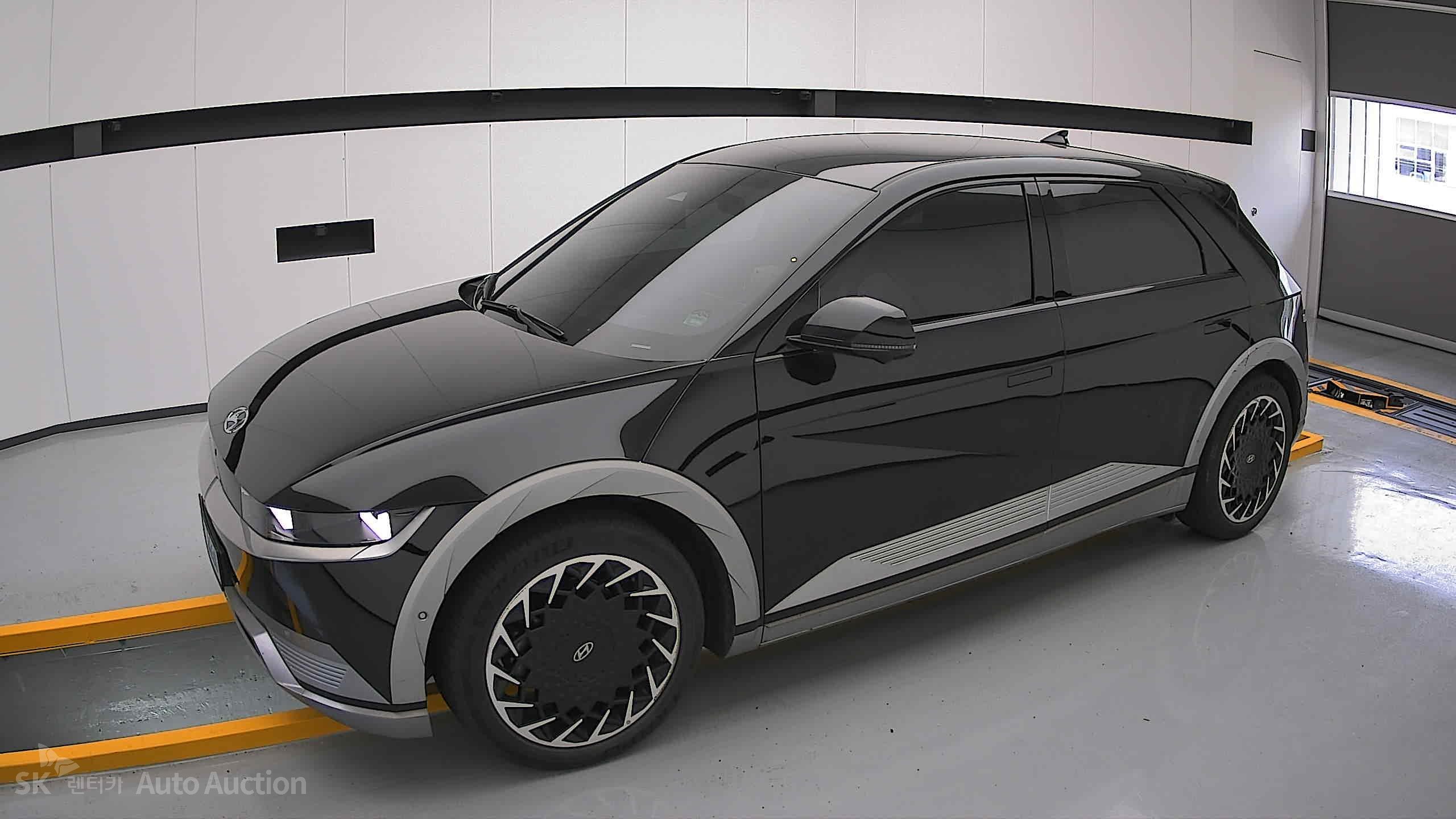 2022 - hyundai ioniq