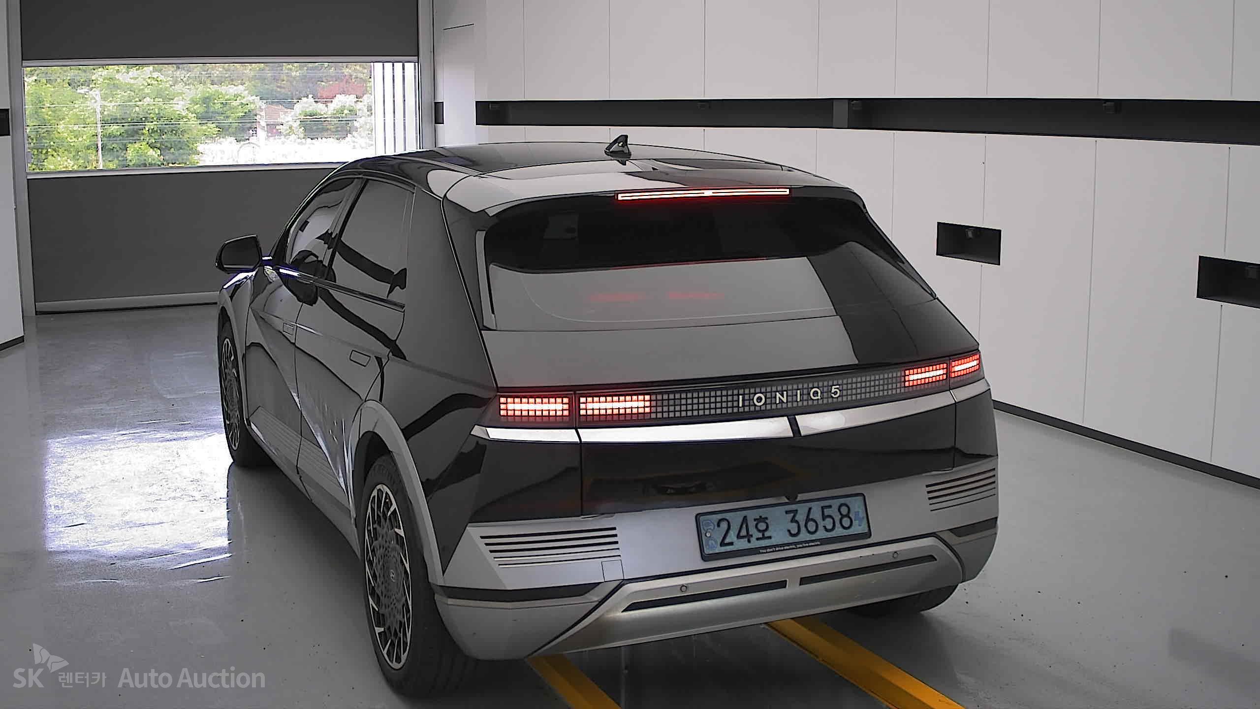 2022 - hyundai ioniq